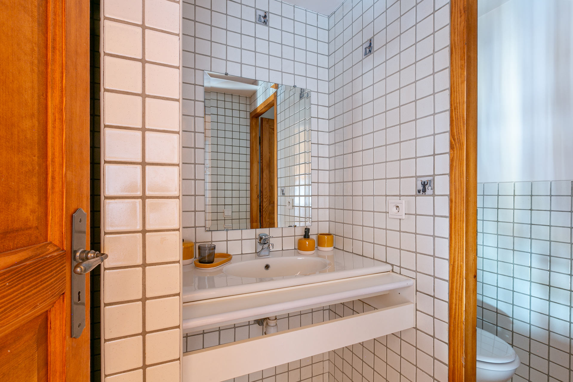 _lv_images__lot_0002340319_09_1457182