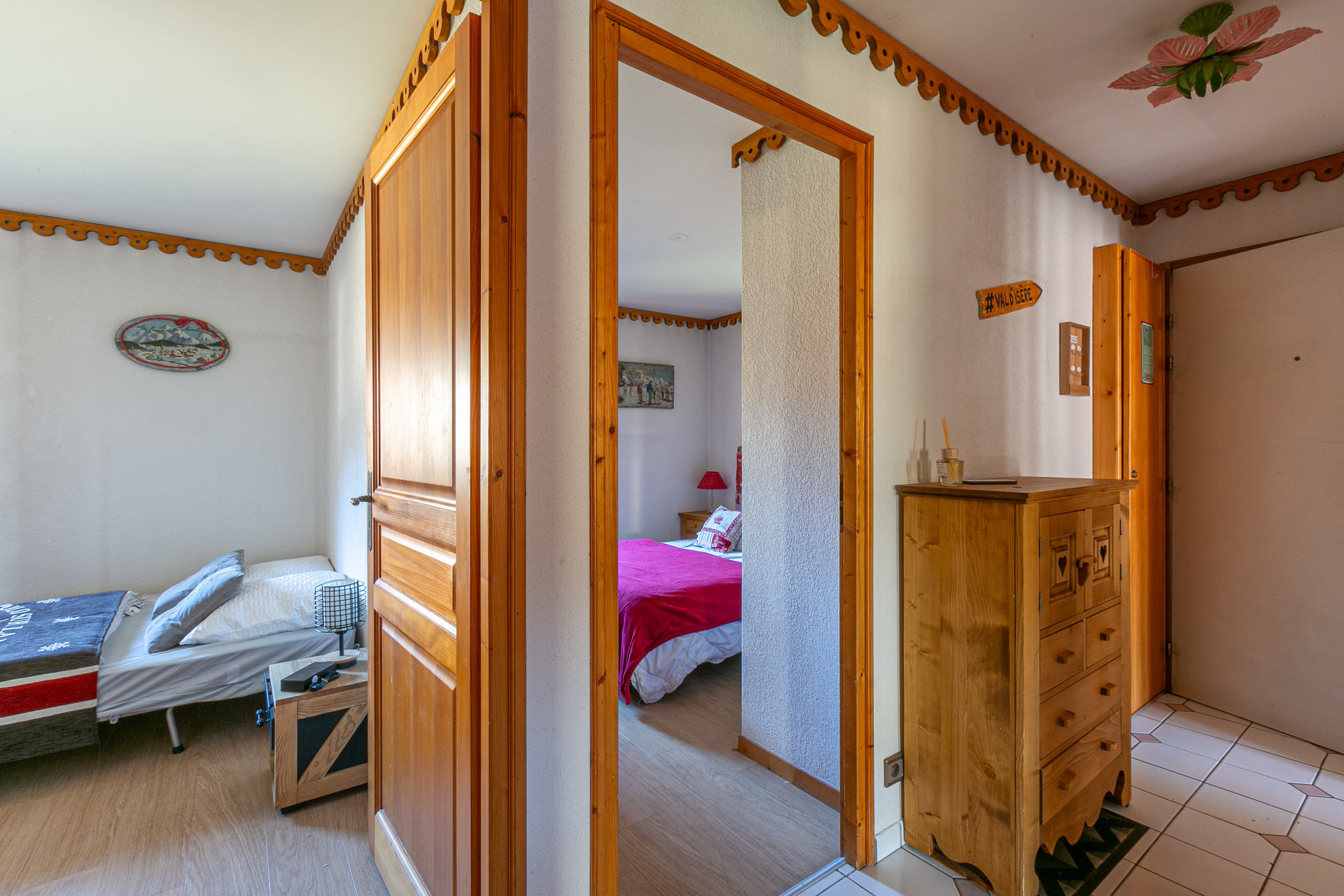 _lv_images__lot_0002340319_10_1457183