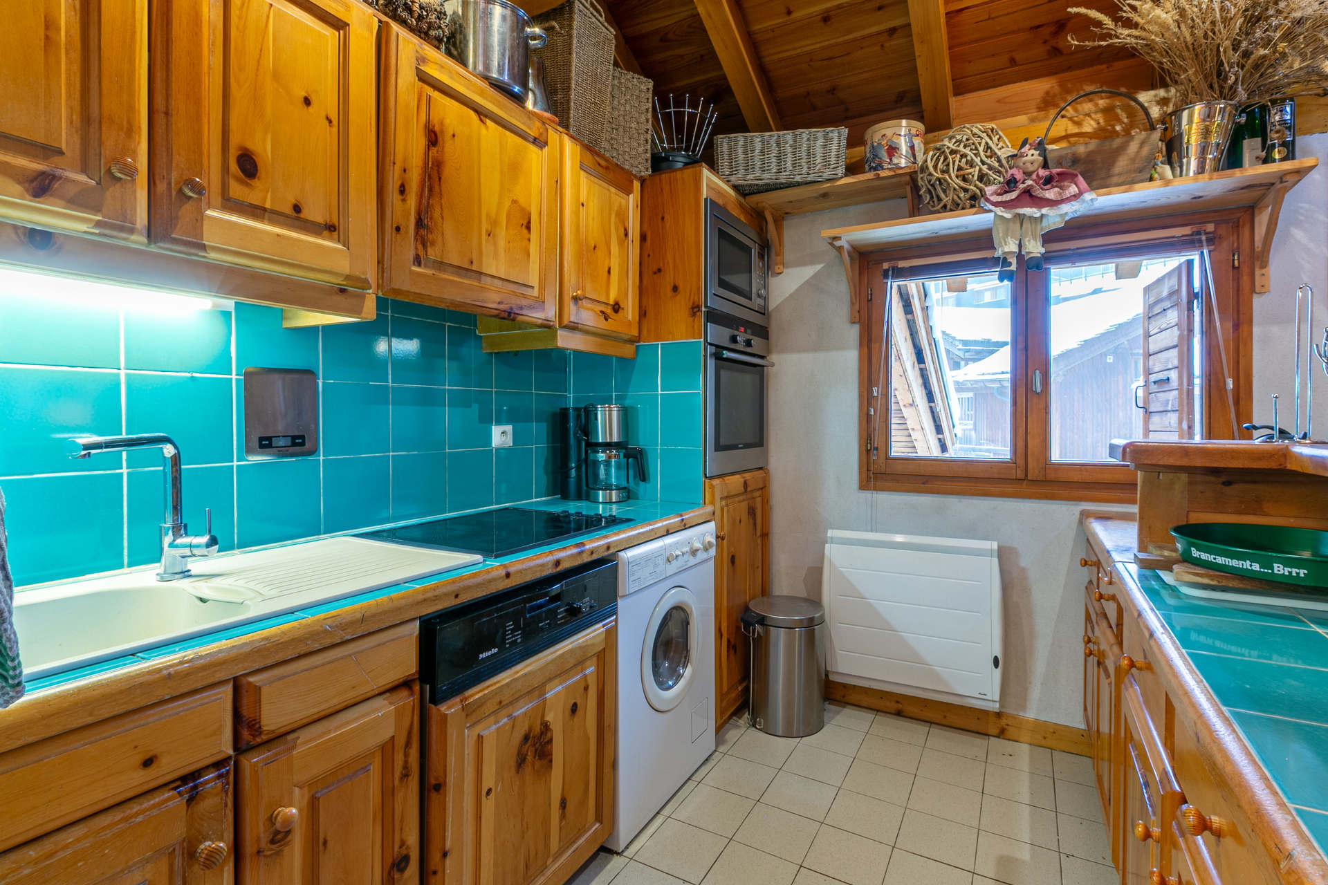 _lv_images__lot_0002340320_05_1456627