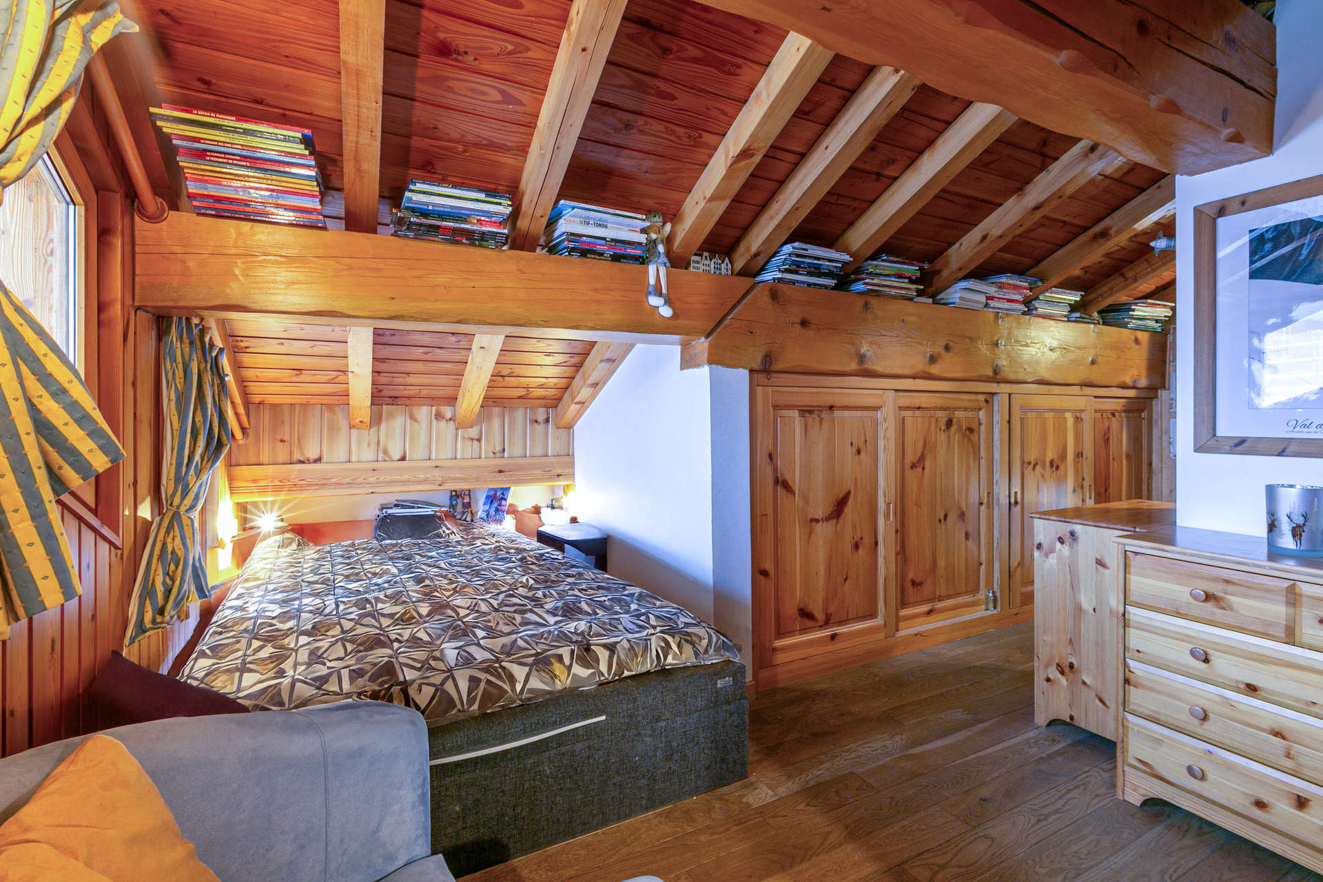 _lv_images__lot_0002340320_07_1456629