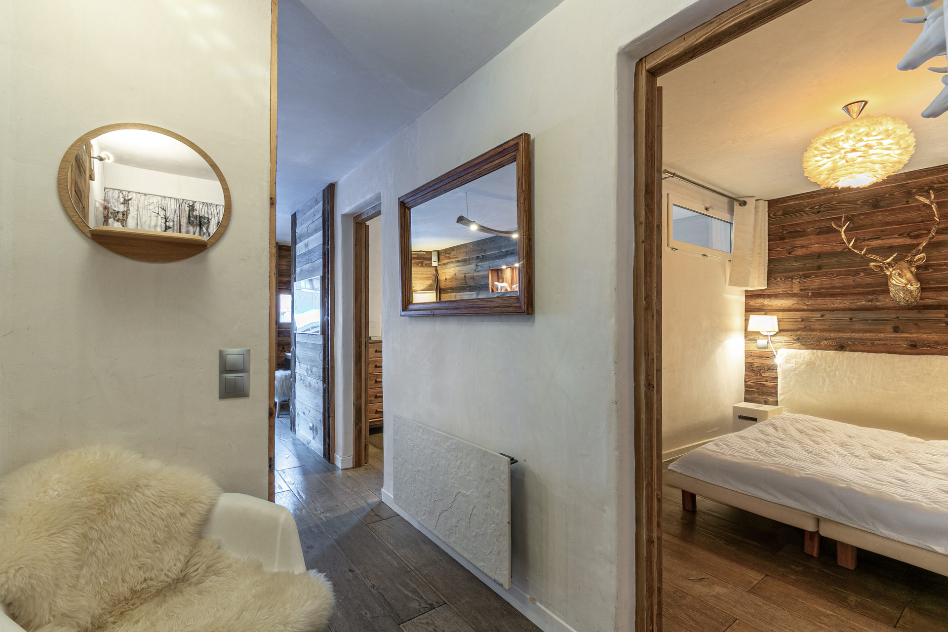 _lv_images__lot_0002340326_10_1455803