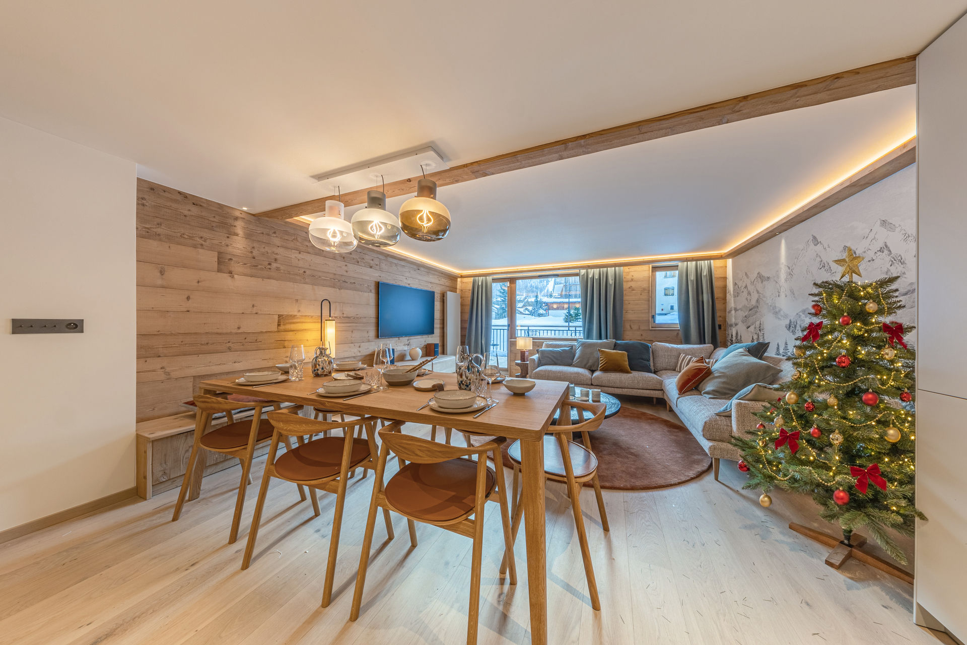 _lv_images__lot_0002340333_04_1454963