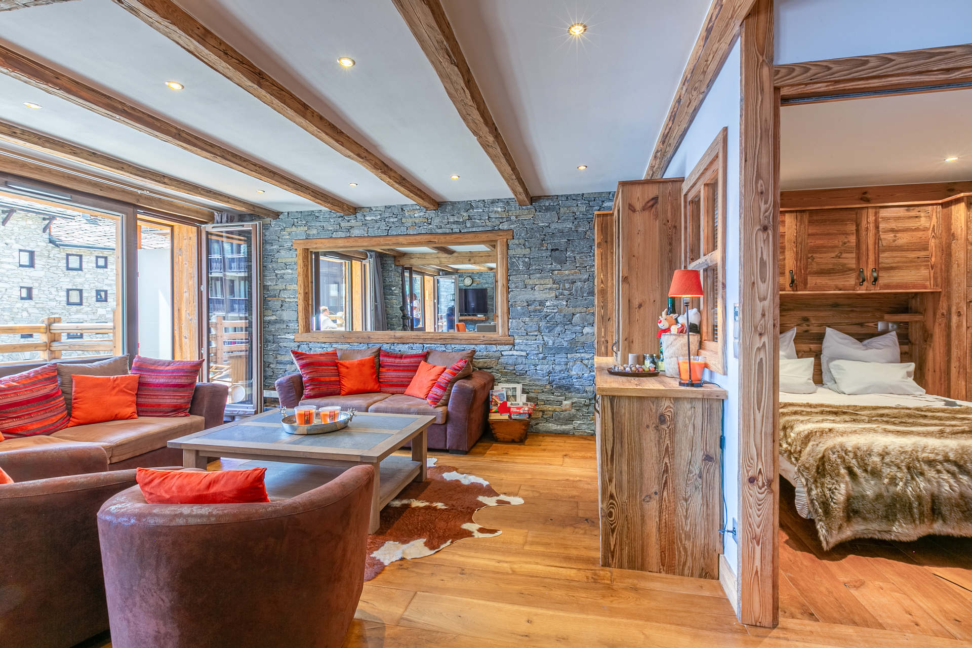 _lv_images__lot_0002340339_05_1456885