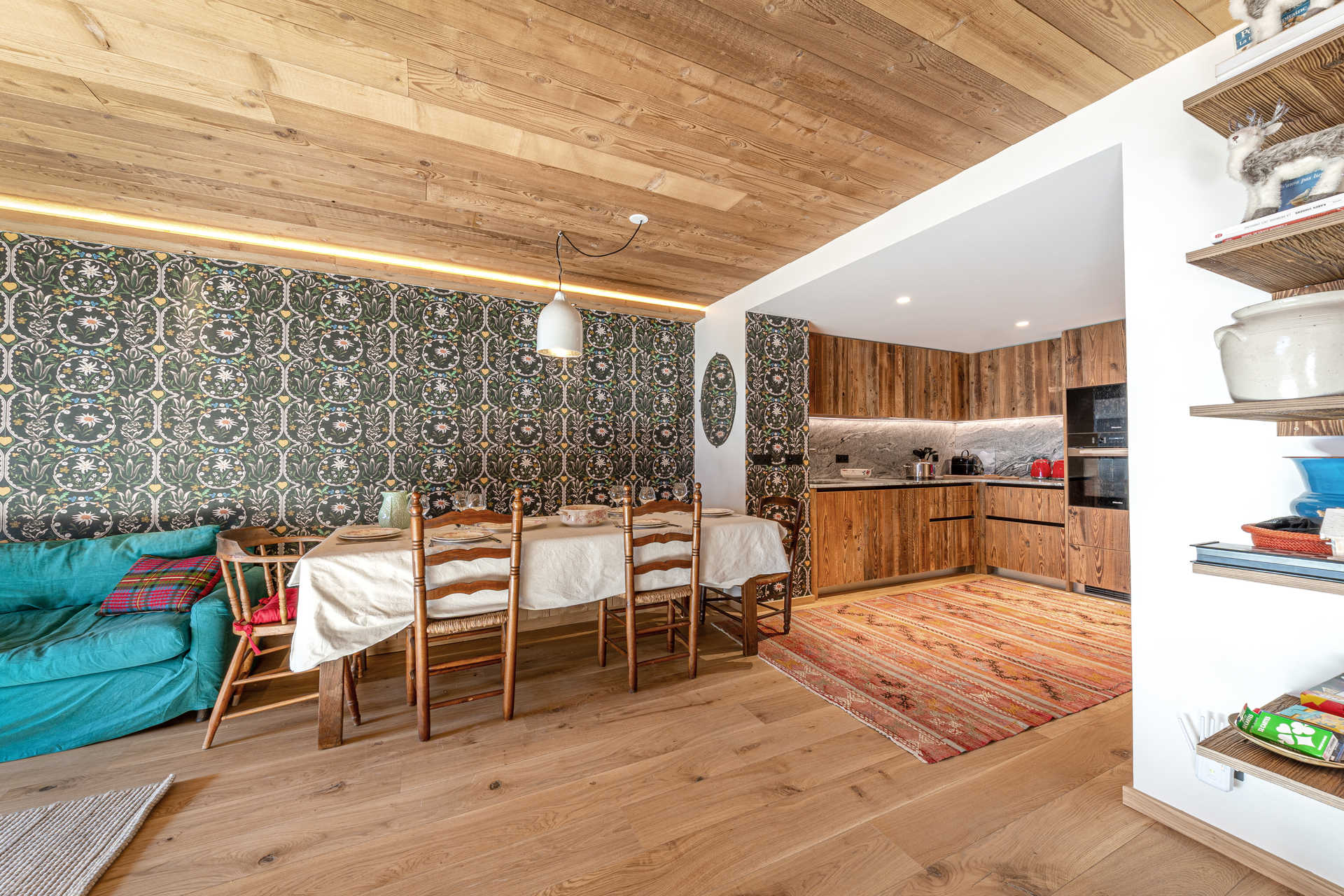 _lv_images__lot_0002340344_07_1455100