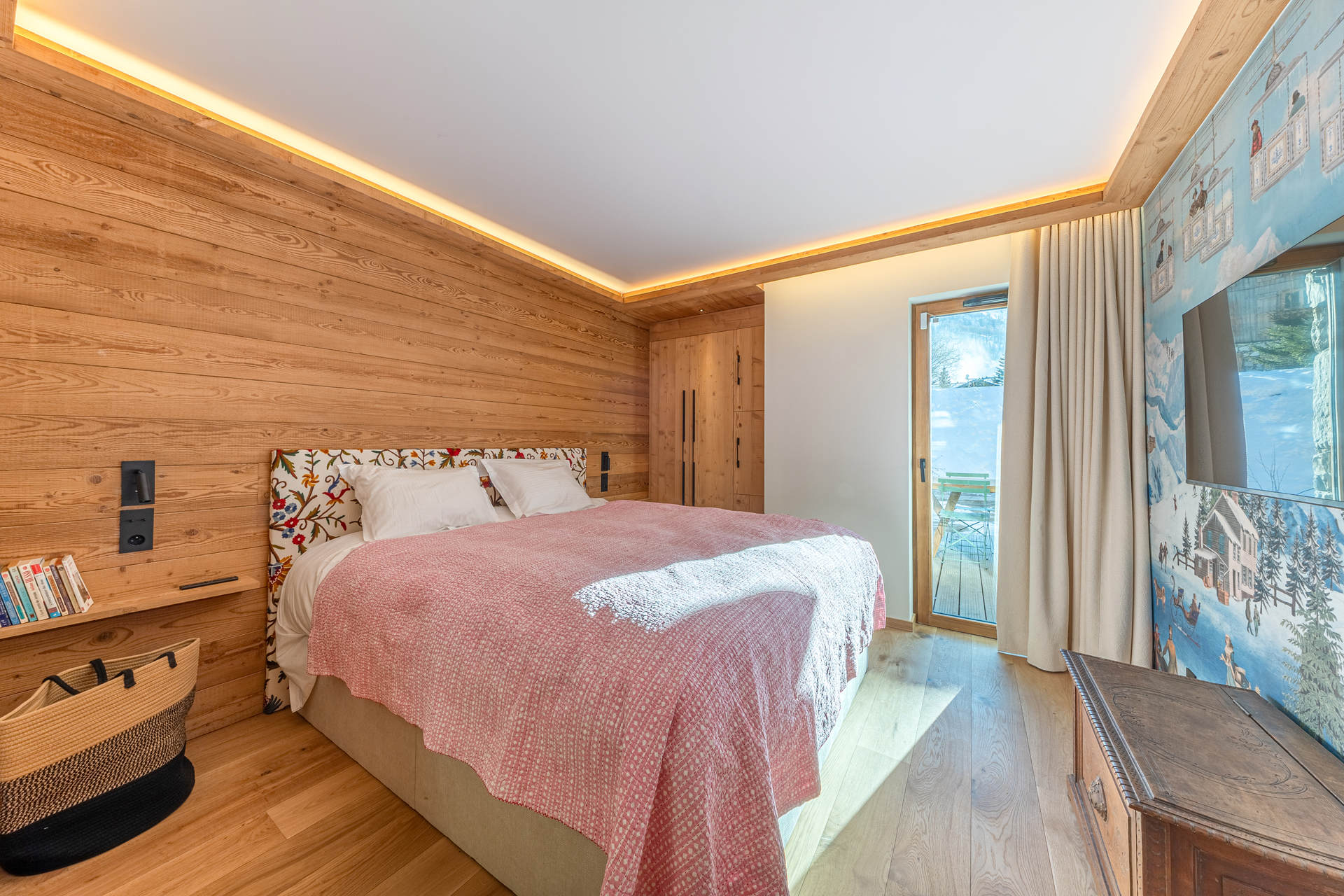 _lv_images__lot_0002340344_08_1455101