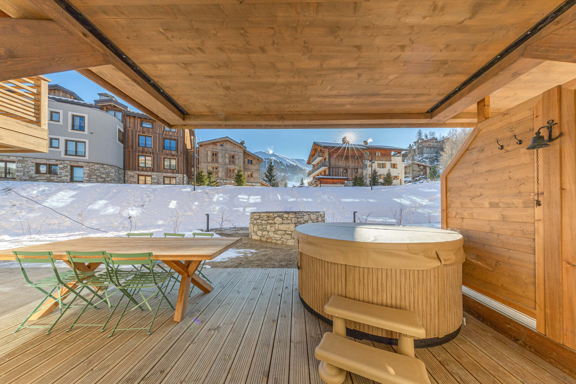 _lv_images__lot_0002340344_15_1455108