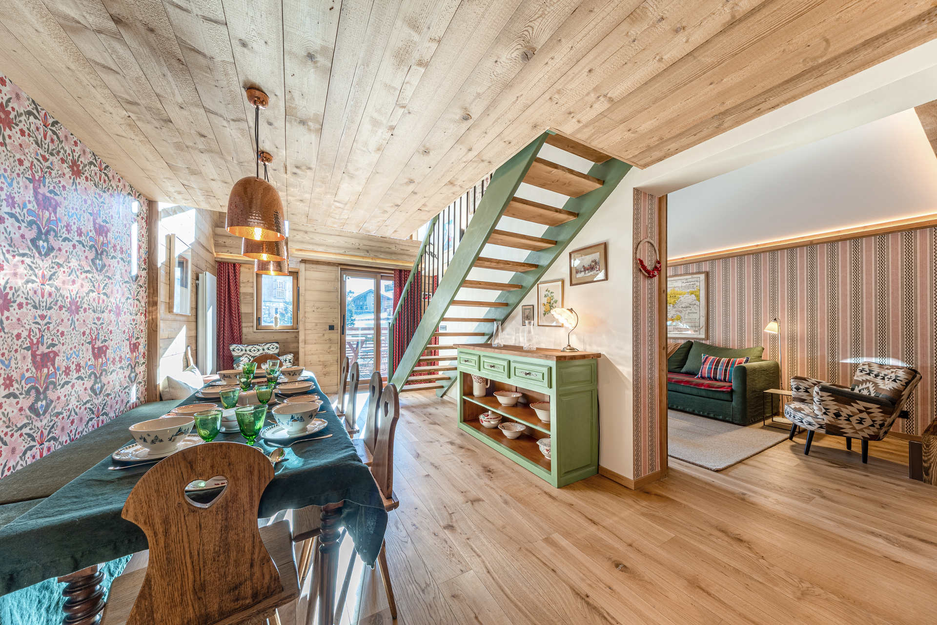 _lv_images__lot_0002340345_03_1454552