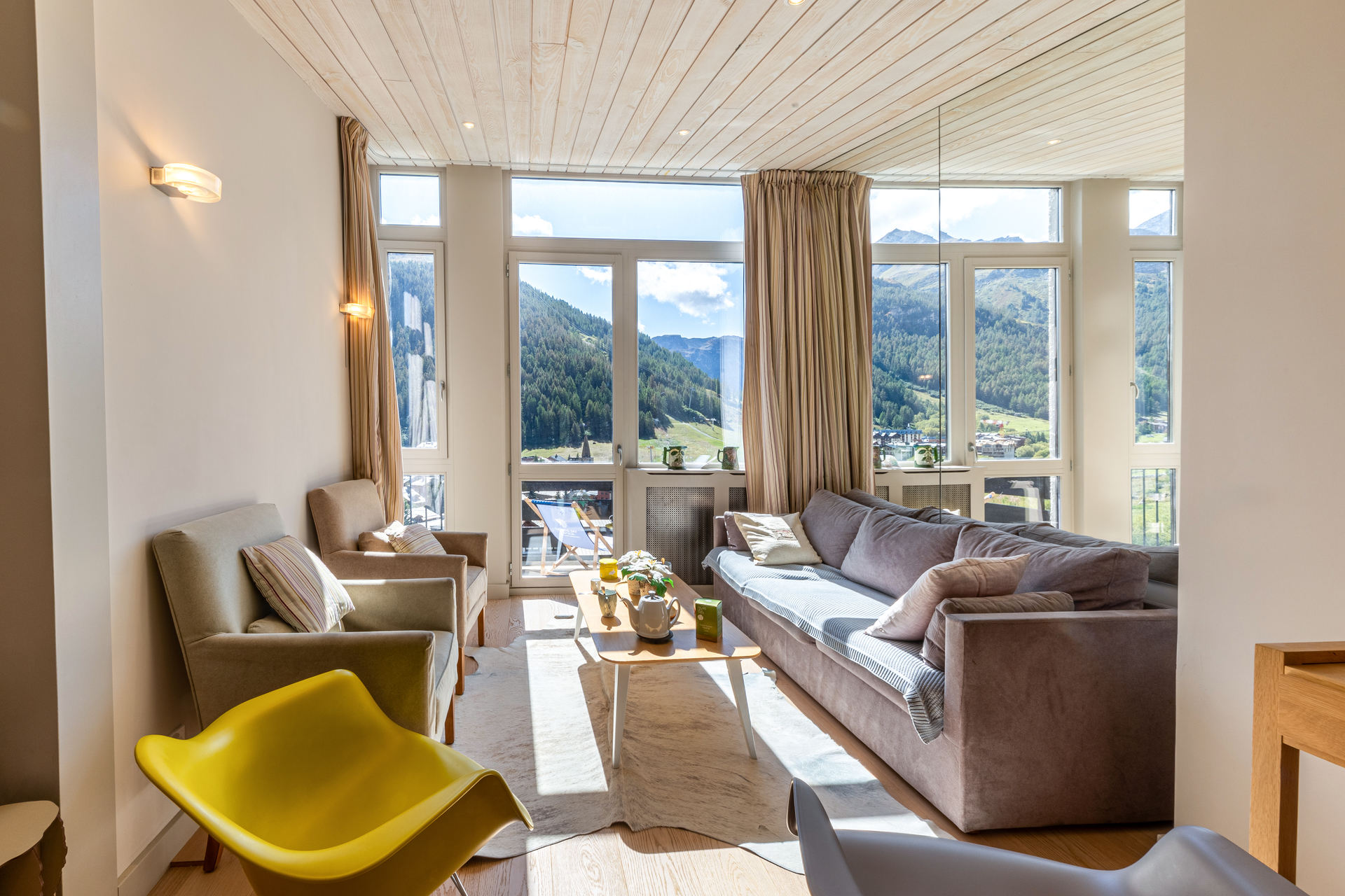 _lv_images__lot_0002340346_02_1454866