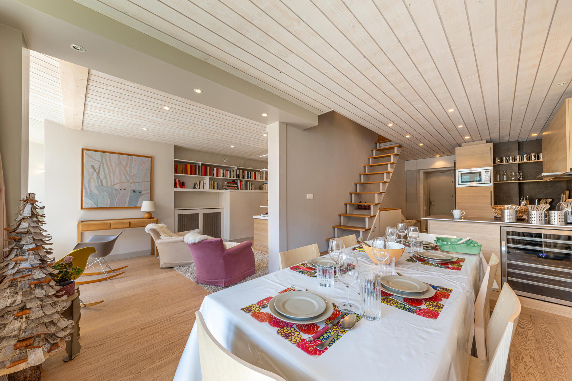 _lv_images__lot_0002340346_05_1454869