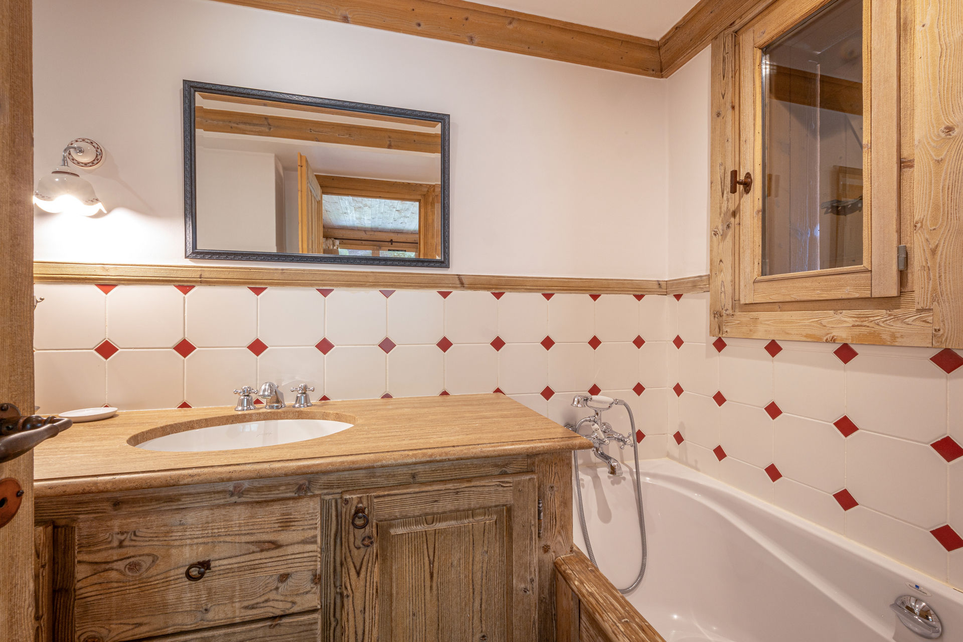 _lv_images__lot_0002340348_14_1454798