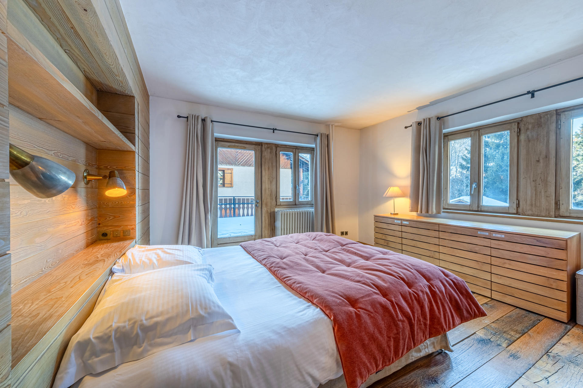 _lv_images__lot_0002340359_14_1454531