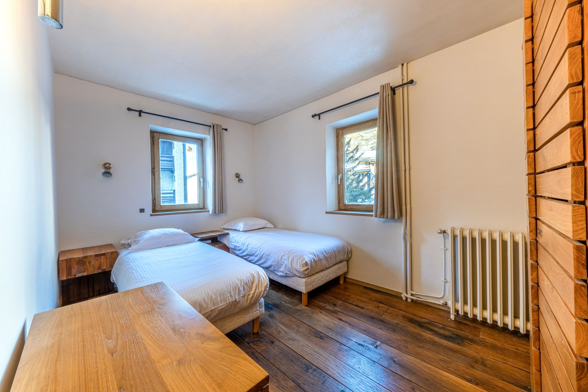 _lv_images__lot_0002340359_16_1454533