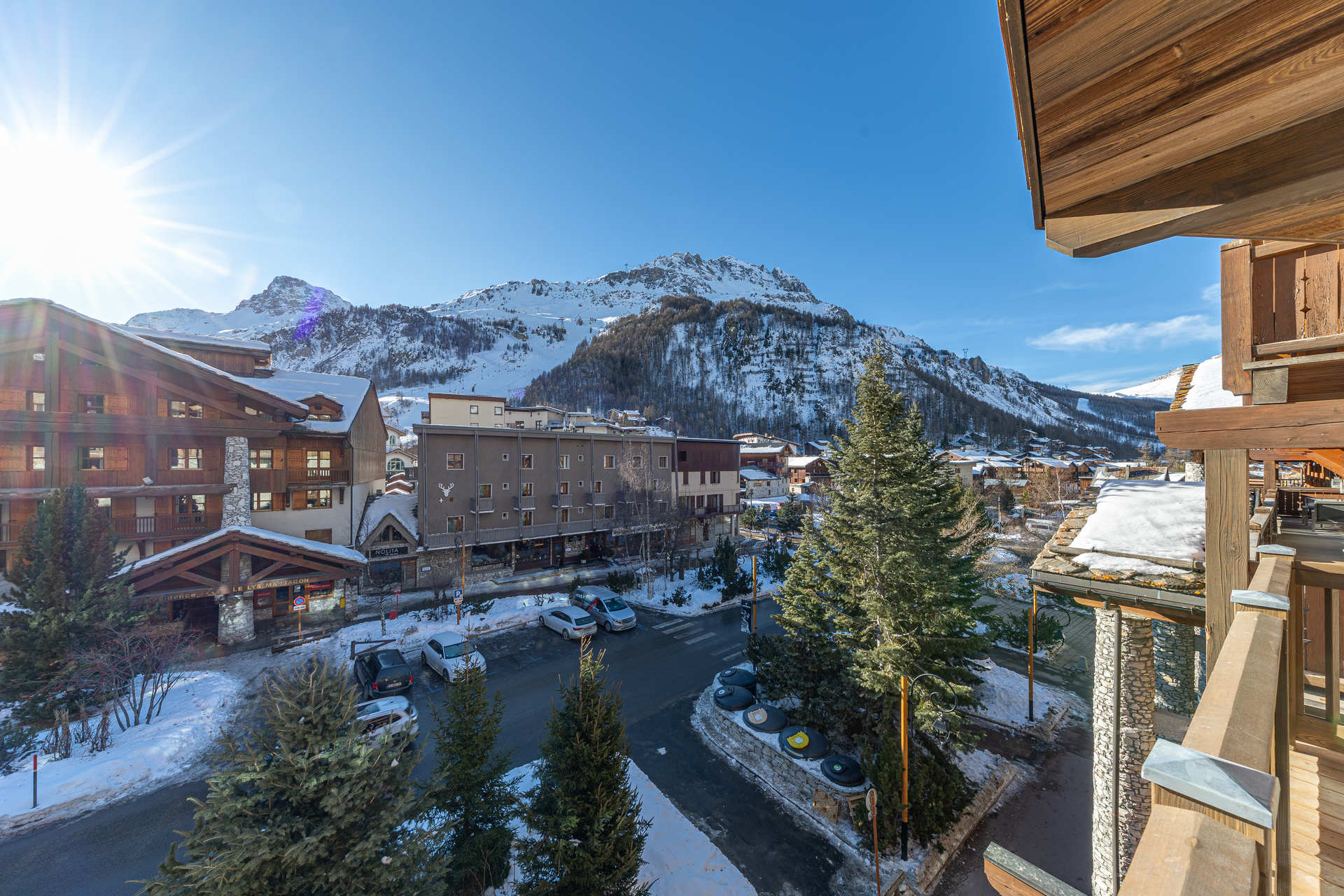 _lv_images__lot_0002340364_16_1461372