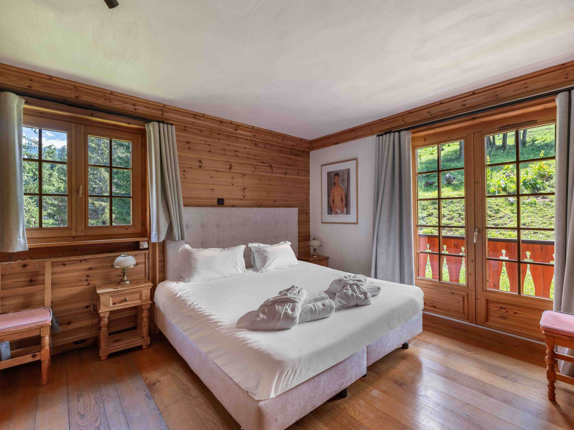 _lv_images__lot_0005880001_10_1445098