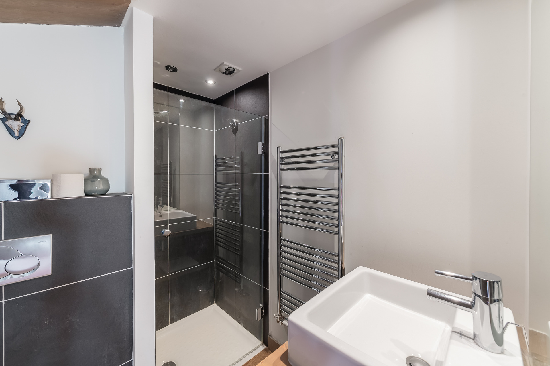 _lv_images__lot_0020010003_13_1448589