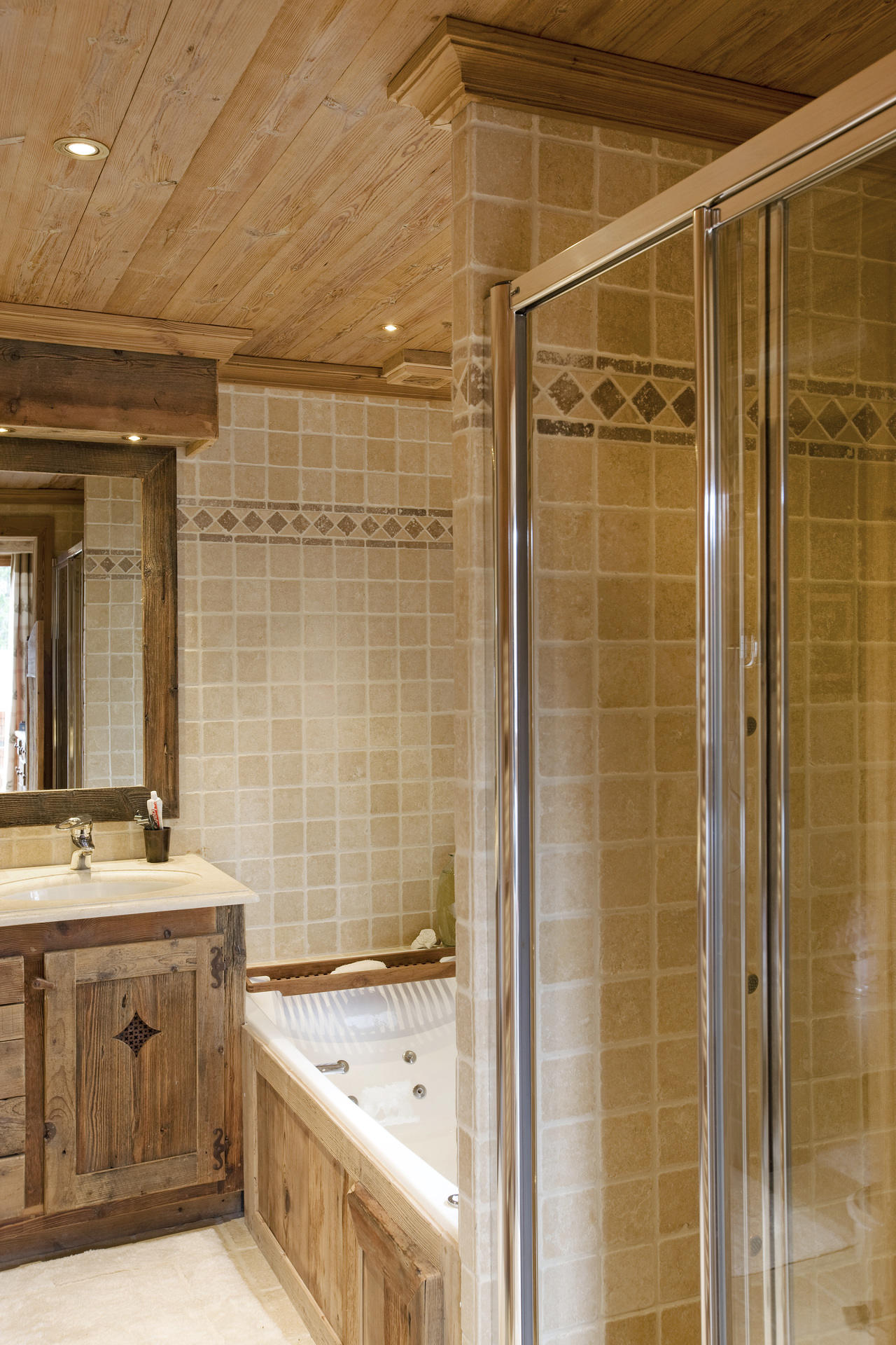 _lv_images__lot_0020810001_07_1448196