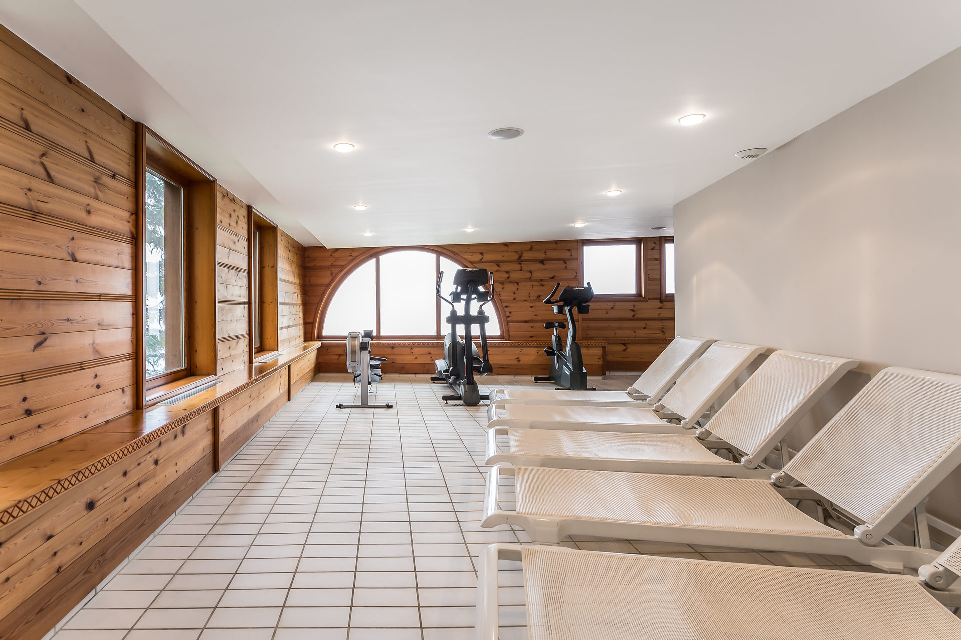 _lv_images__lot_0021390001_10_641506