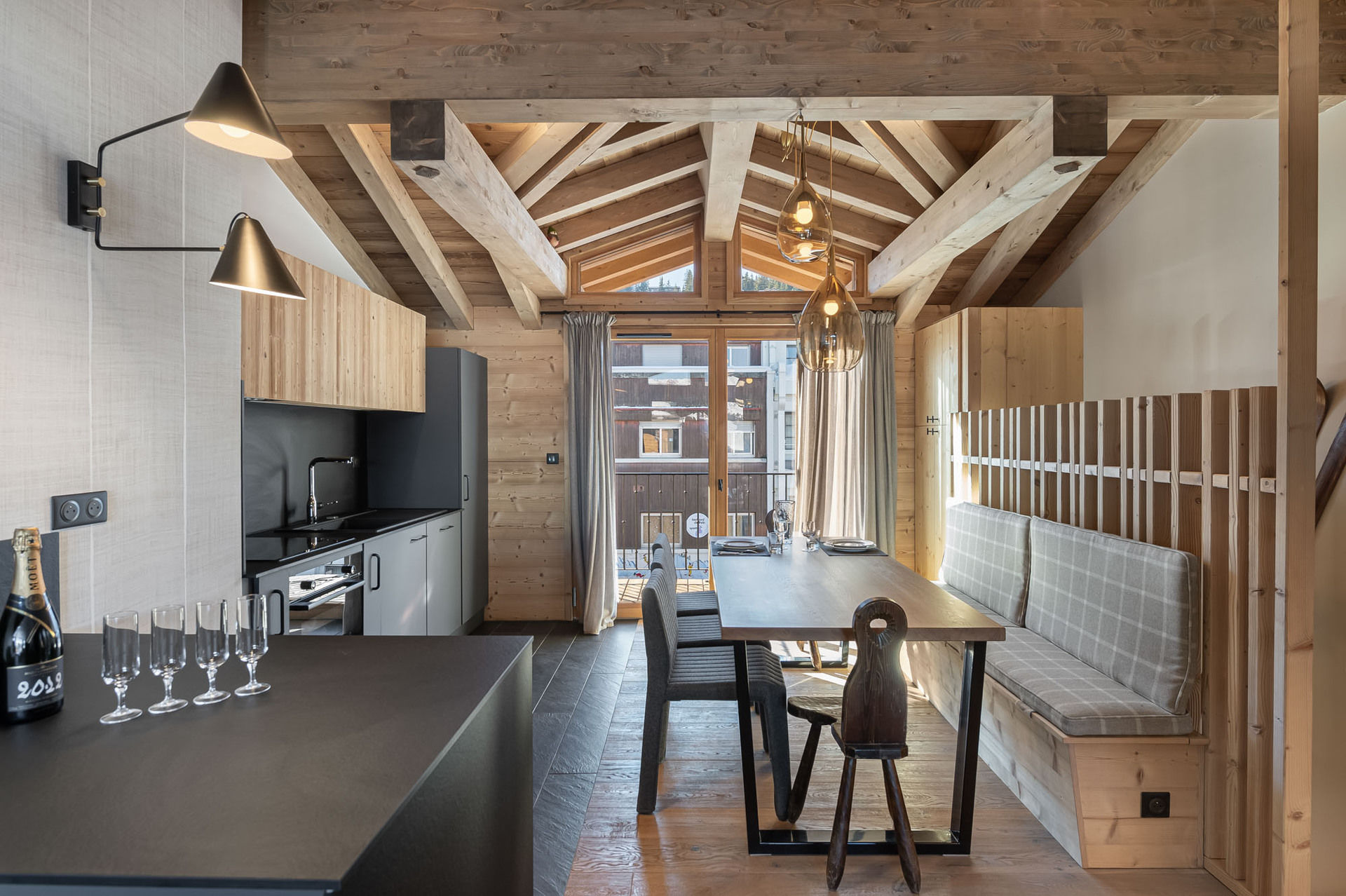 _lv_images__lot_0021400001_02_1449182