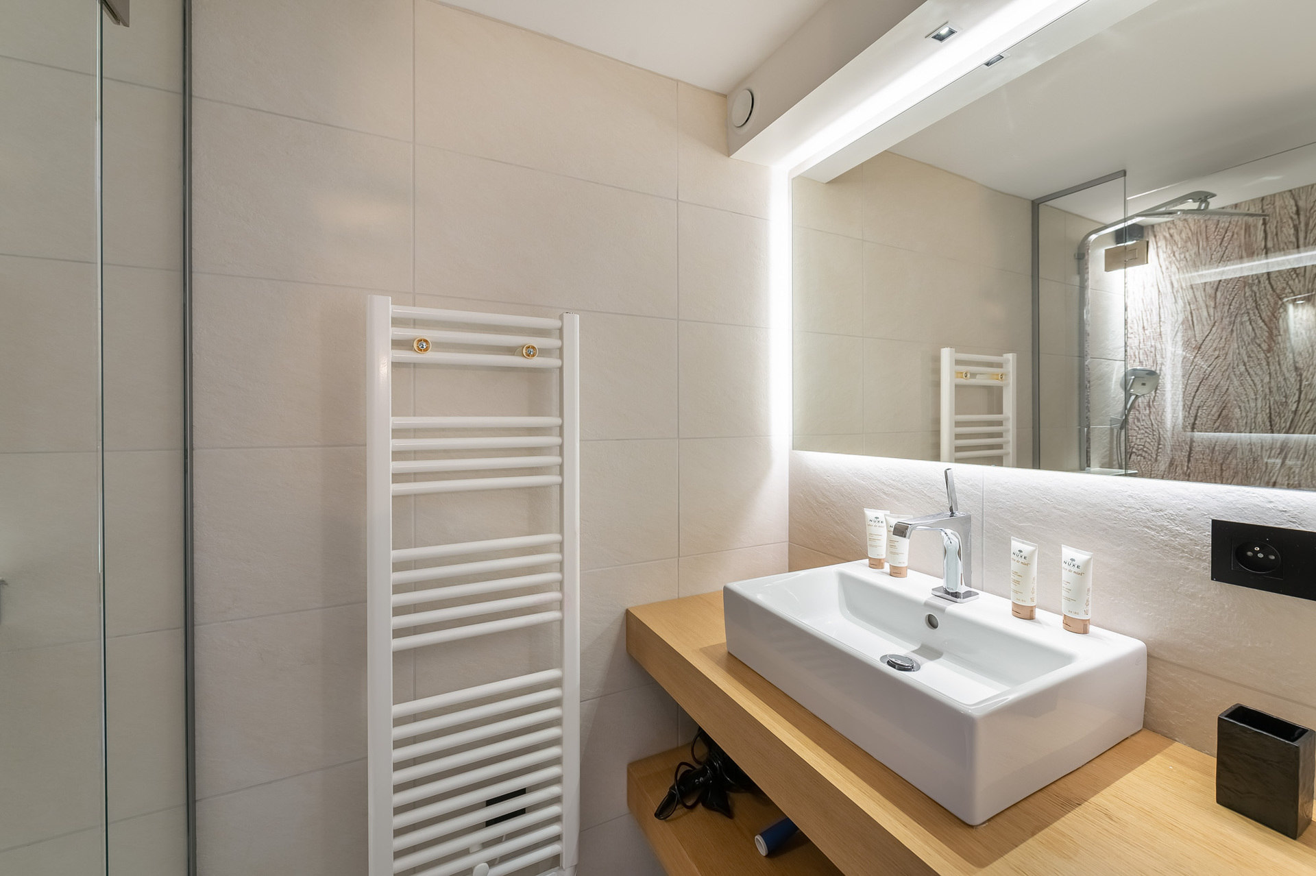 _lv_images__lot_0021660001_12_1448535