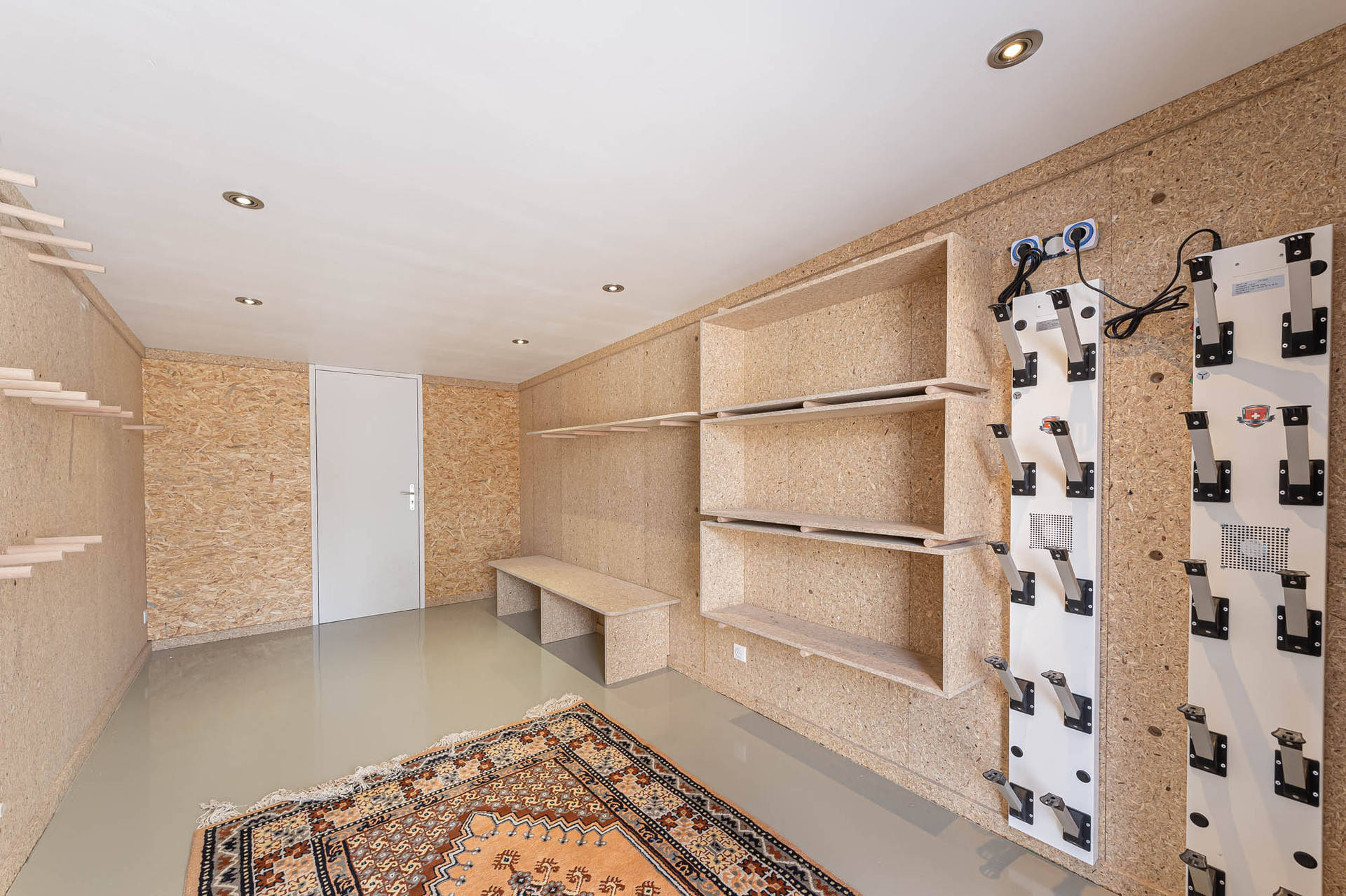 _lv_images__lot_0021660001_14_1448537