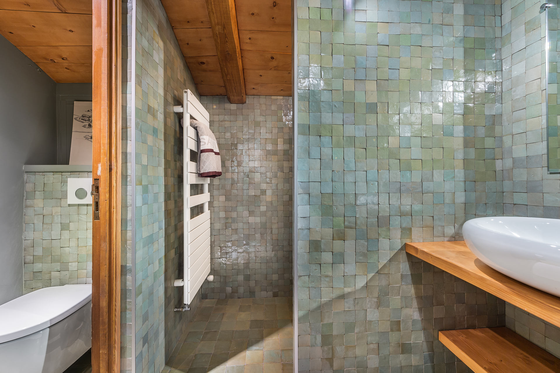 _lv_images__lot_0060250001_08_1446871