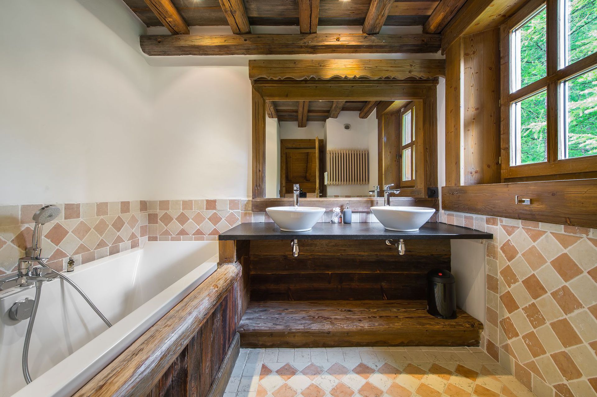 _lv_images__lot_0060310001_12_1446560