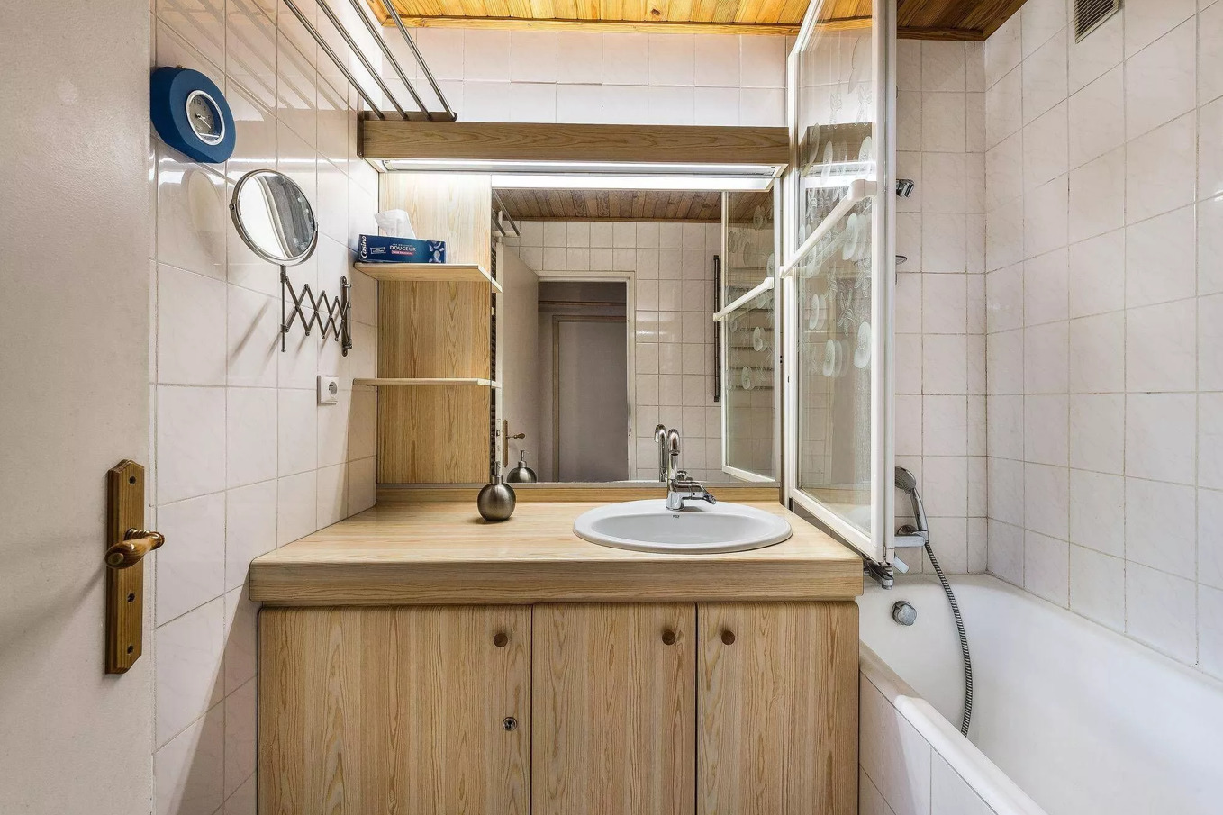 _lv_images__lot_0060340023_07_1446794