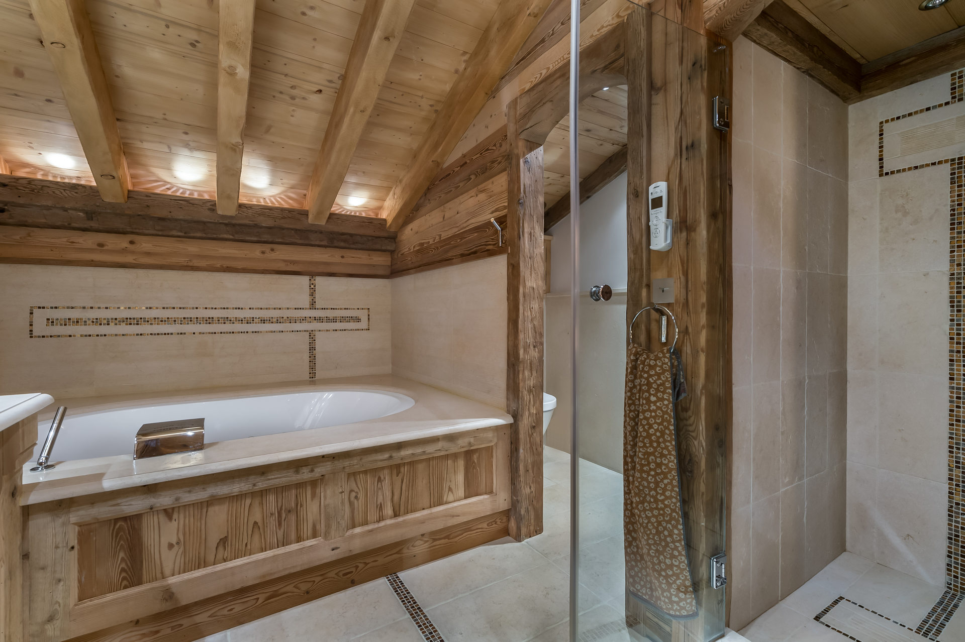 _lv_images__lot_0060510474_09_1448431