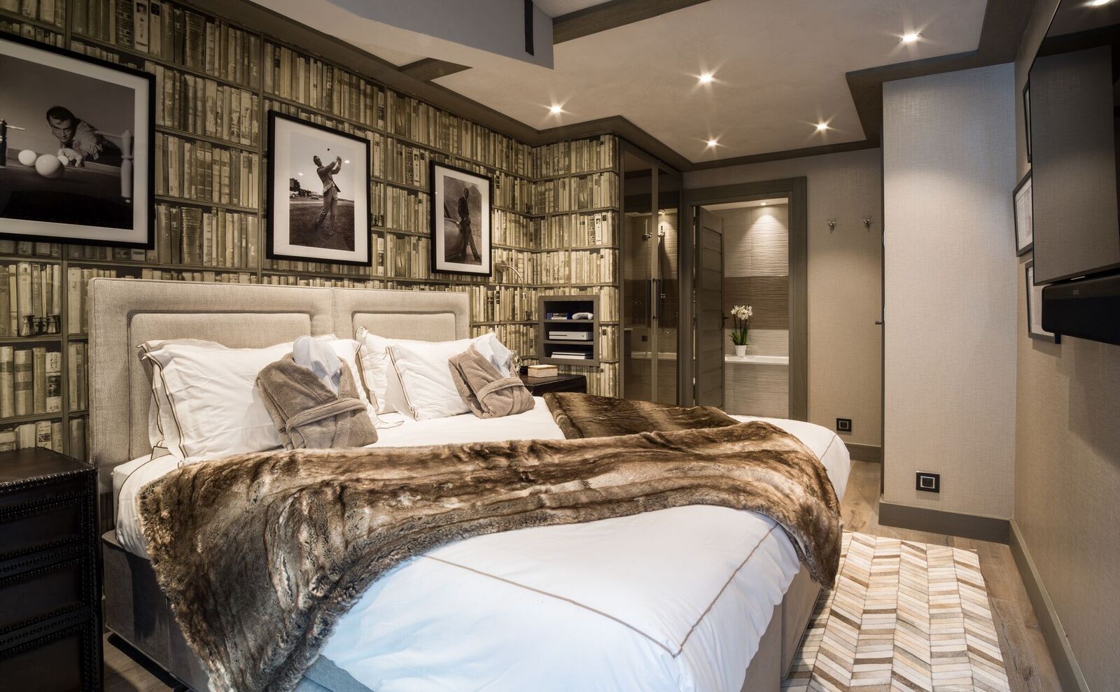 _lv_images__lot_0060510539_04_1448390