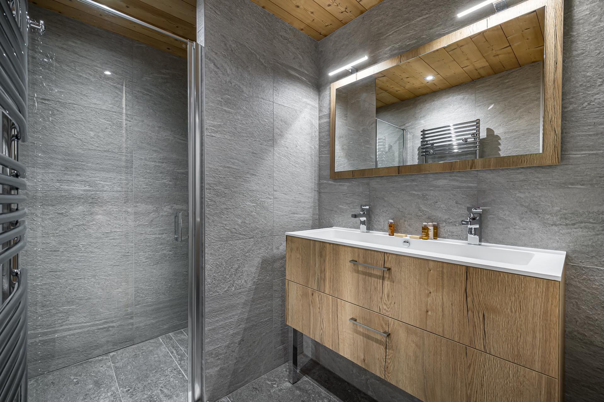 _lv_images__lot_0060510578_13_1445673