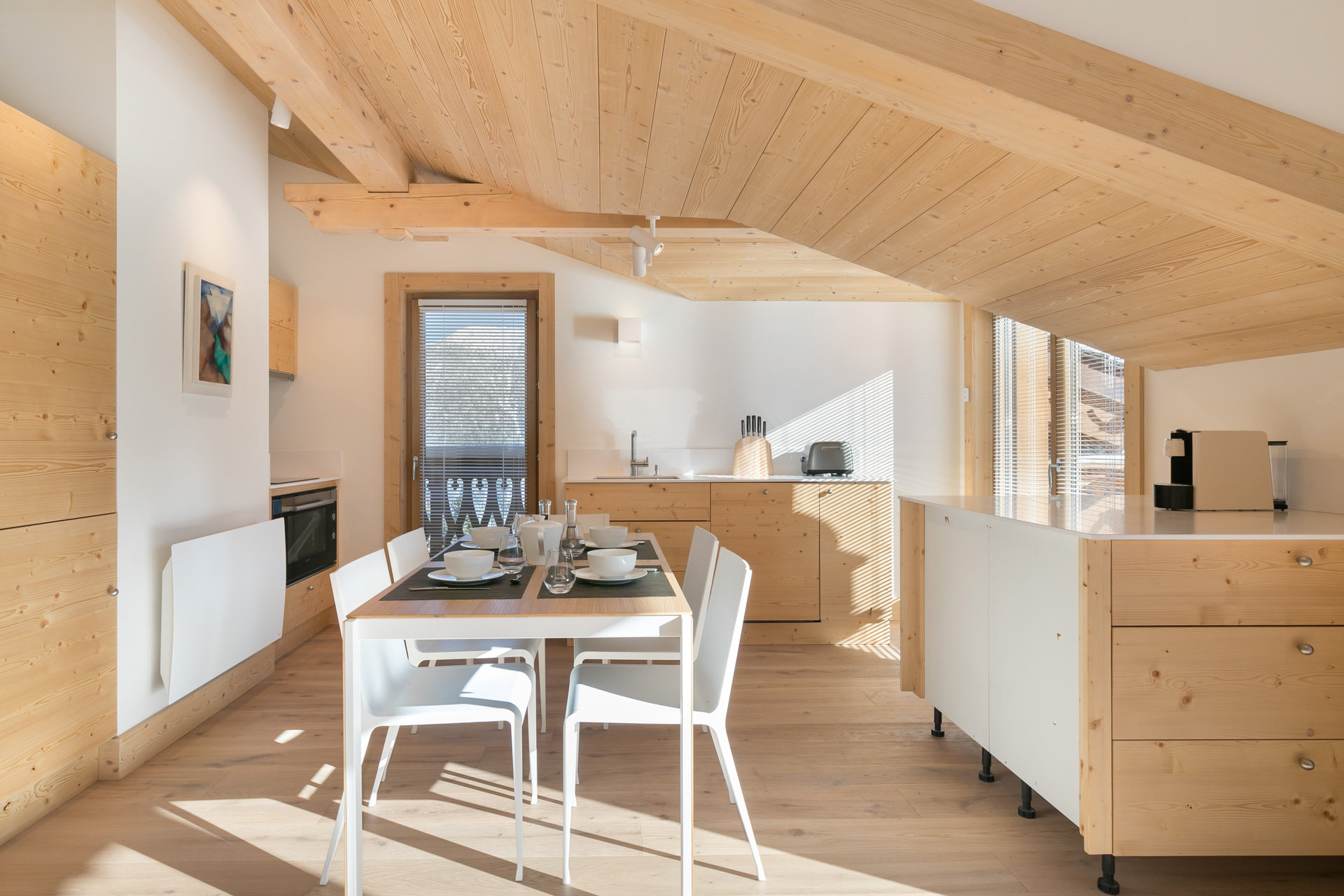 _lv_images__lot_0060510605_02_1448733