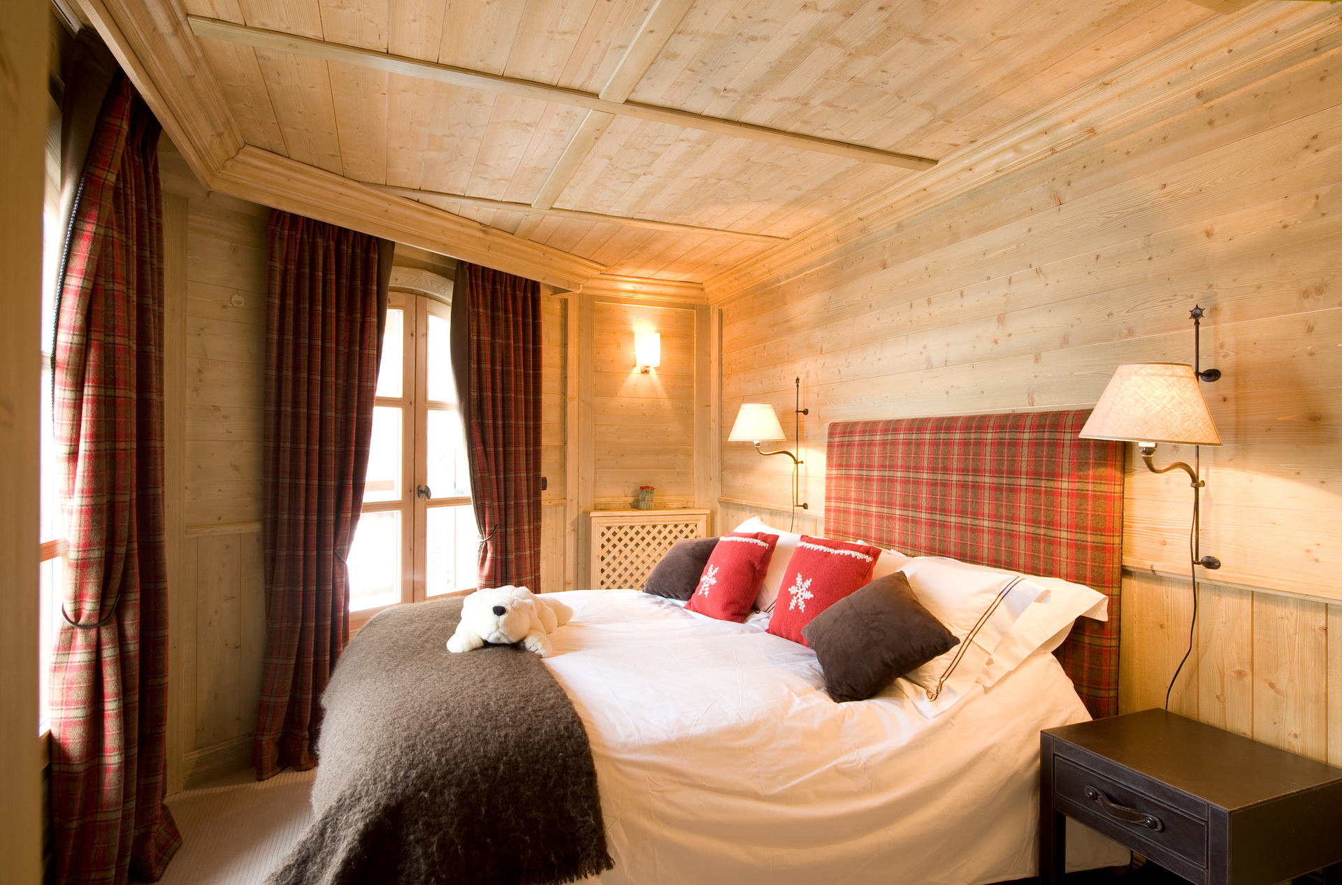 _lv_images__lot_0060510692_04_1448466