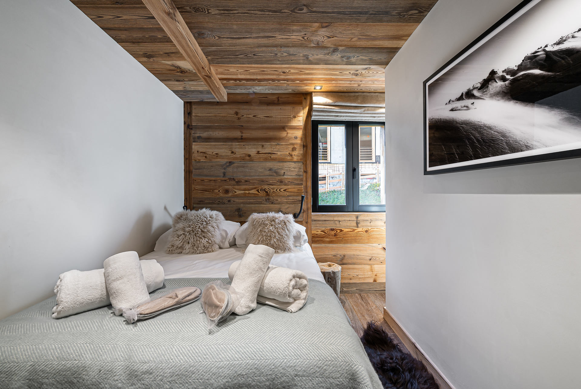 _lv_images__lot_0060510724_09_1446604