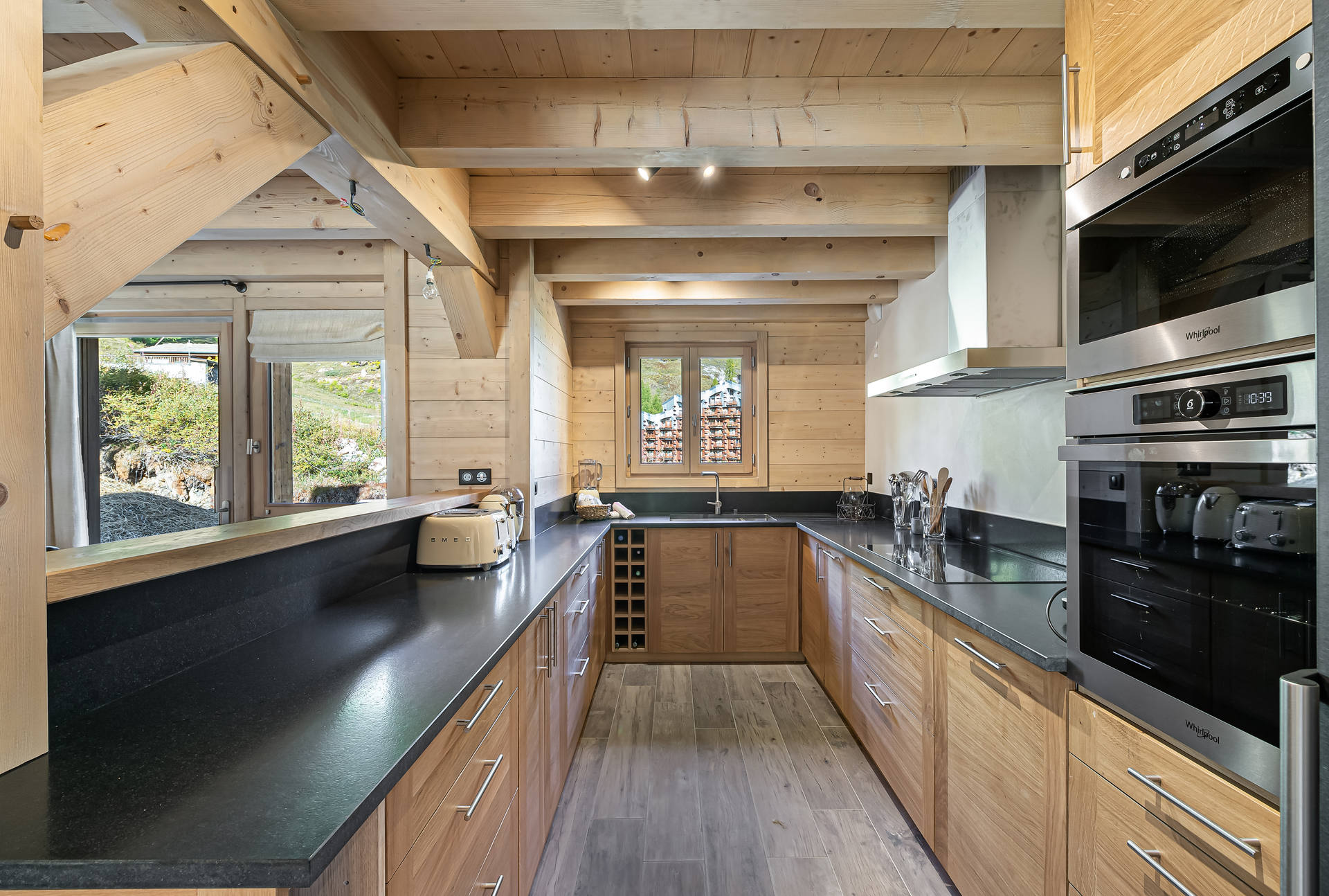 _lv_images__lot_0060510725_06_1446323