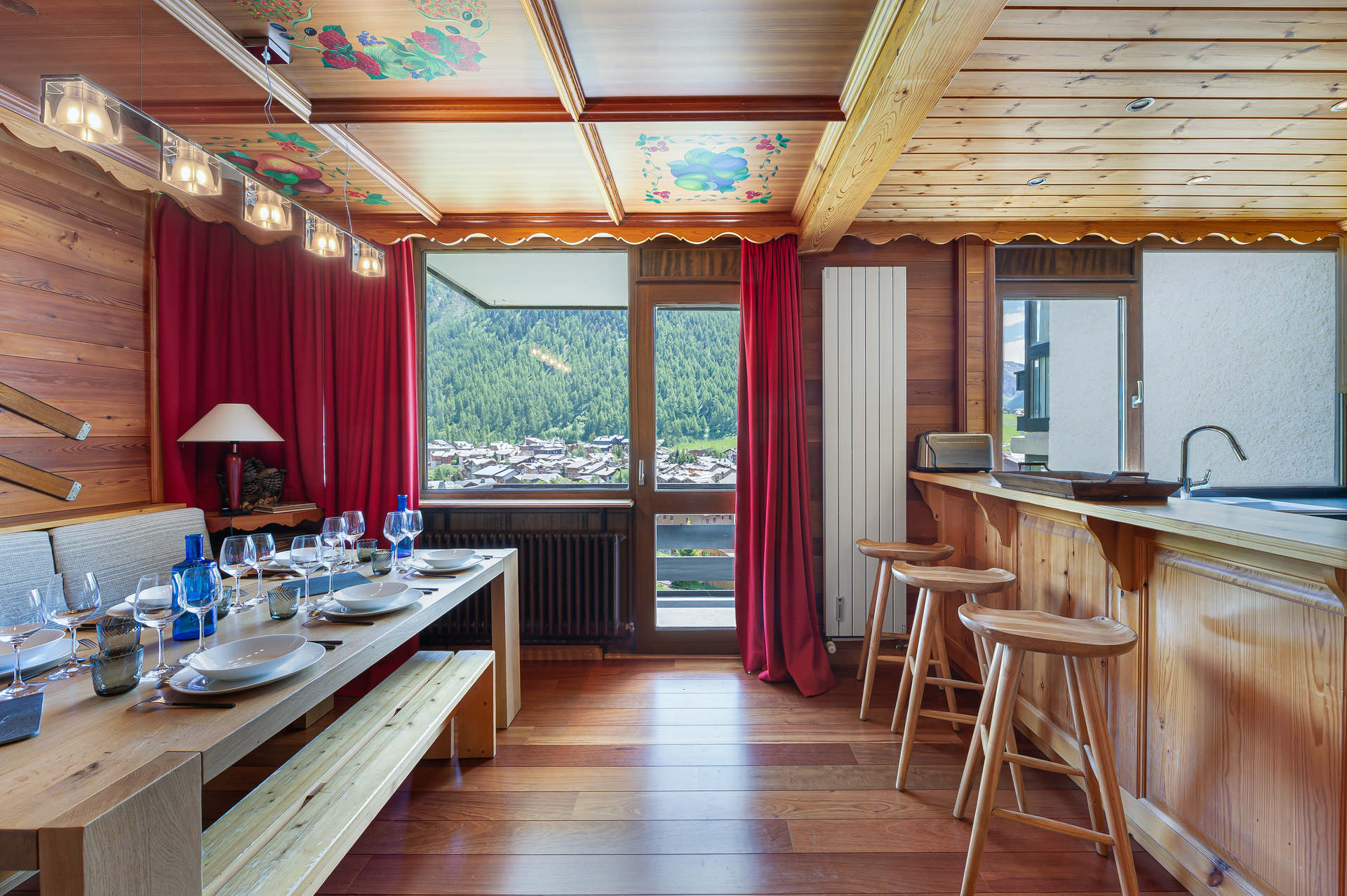 _lv_images__lot_0060510754_04_1446266