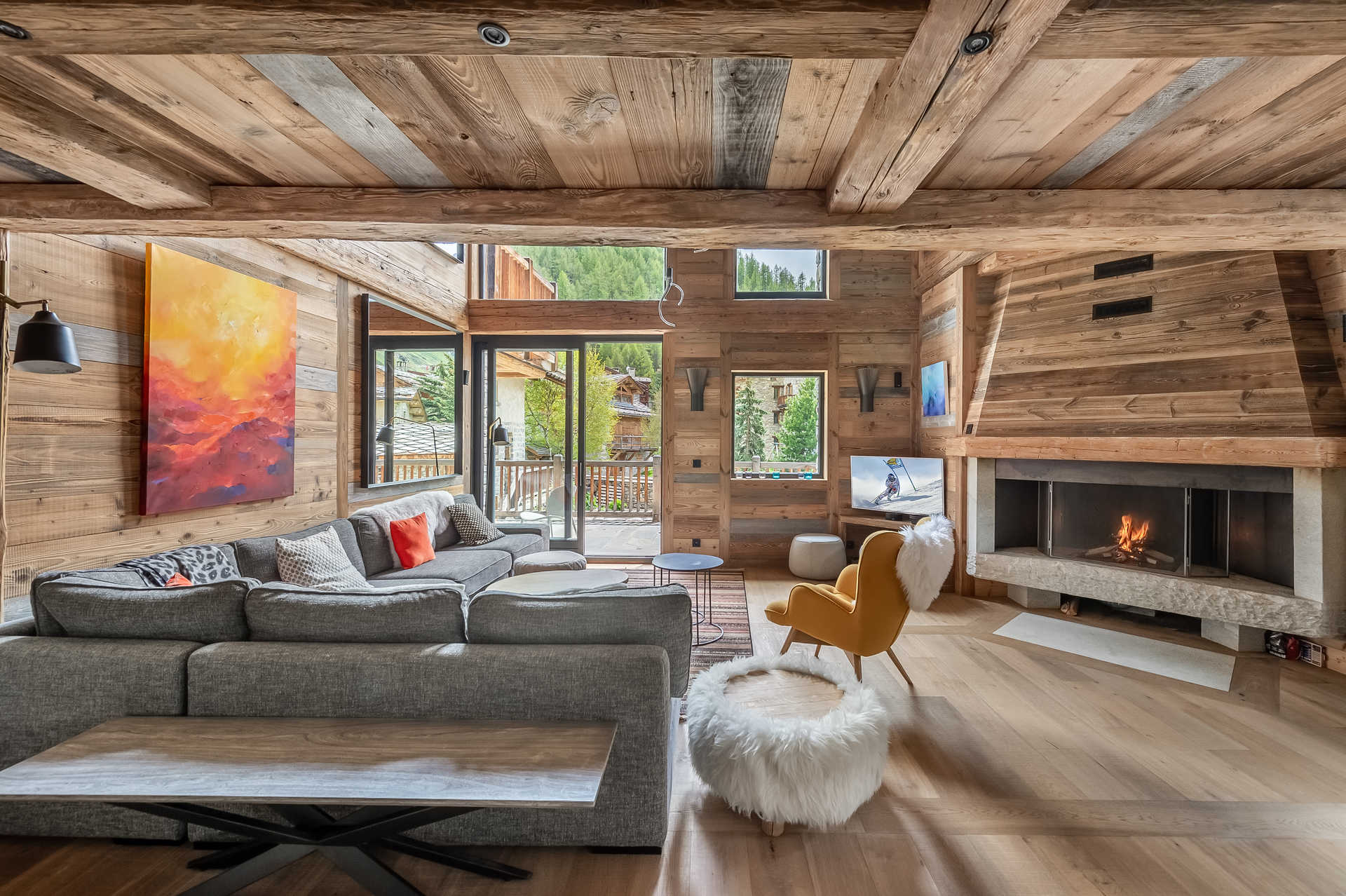 _lv_images__lot_0060510767_02_1446366