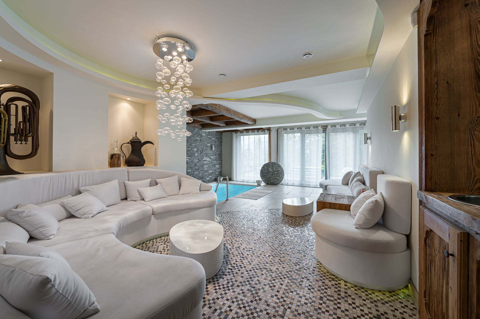 _lv_images__lot_0060510805_14_1445615