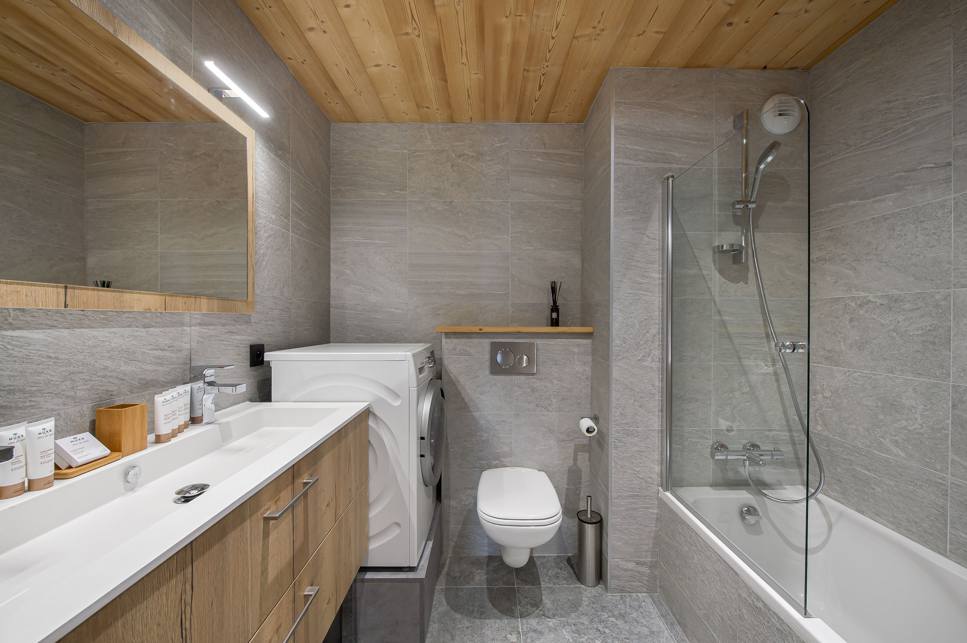 _lv_images__lot_0060510823_09_1445722