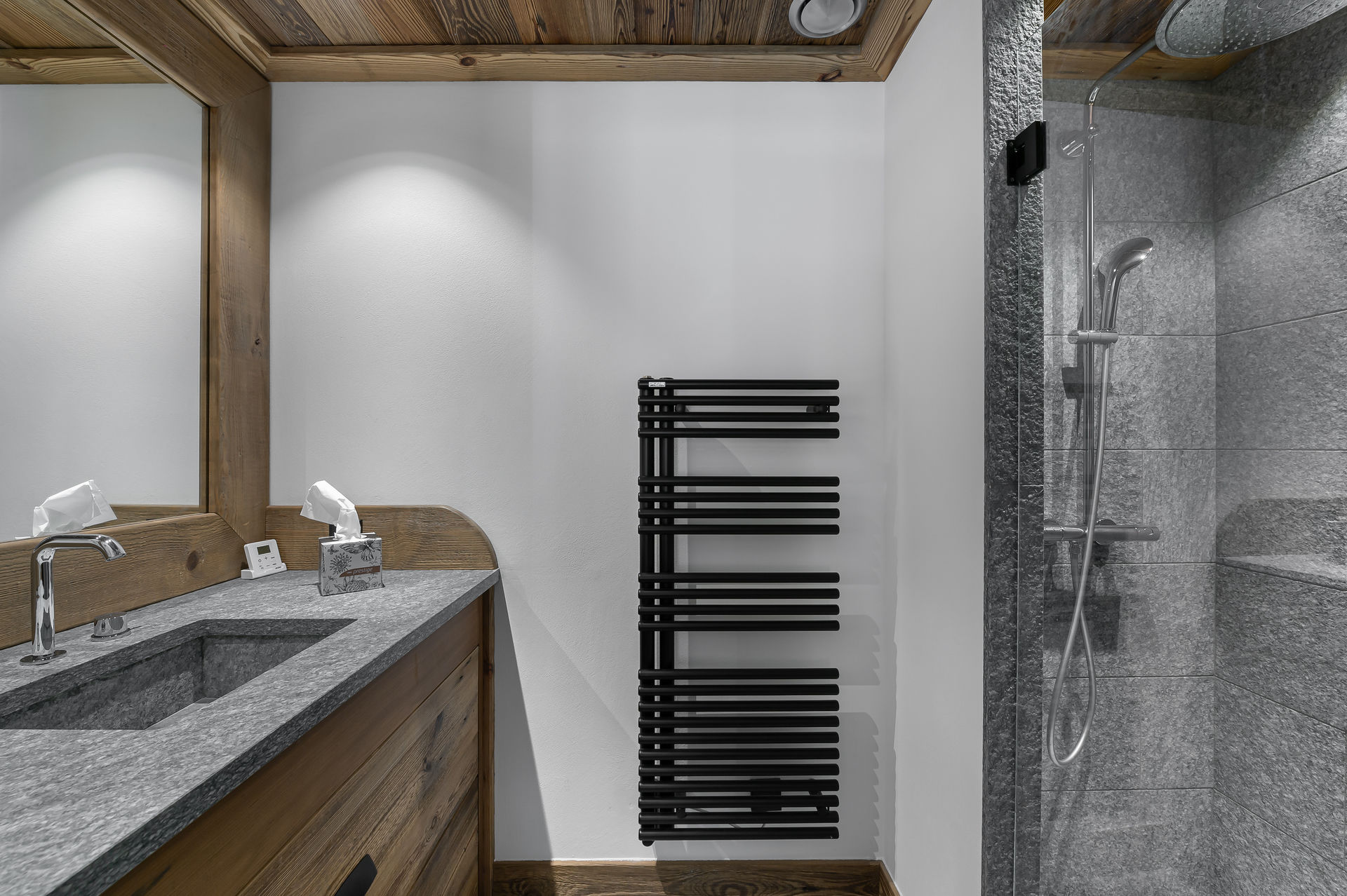 _lv_images__lot_0060510842_15_1446316