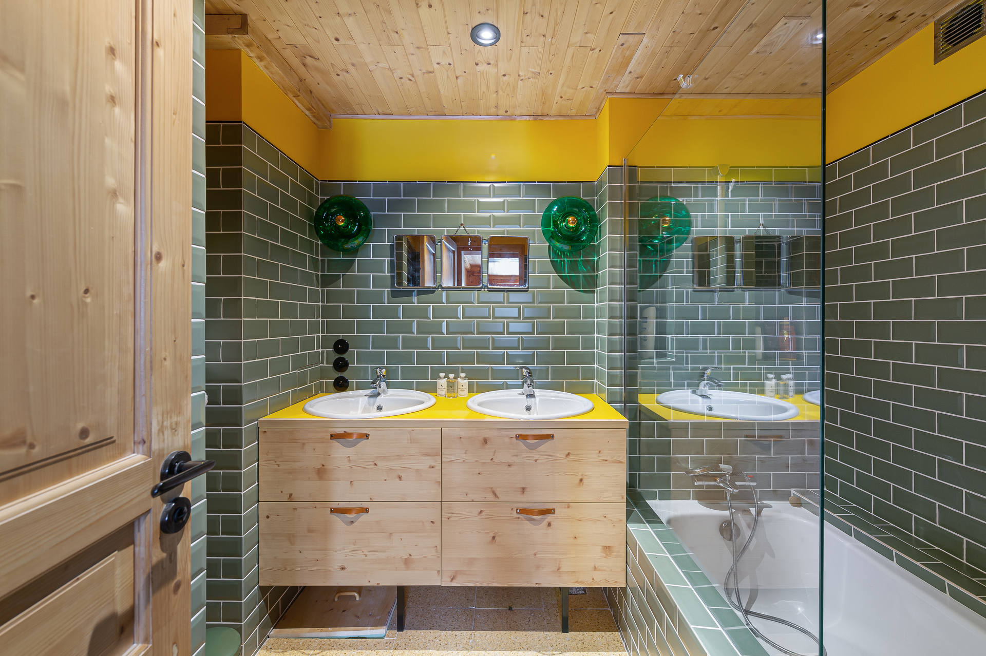 _lv_images__lot_0060510915_06_1449118