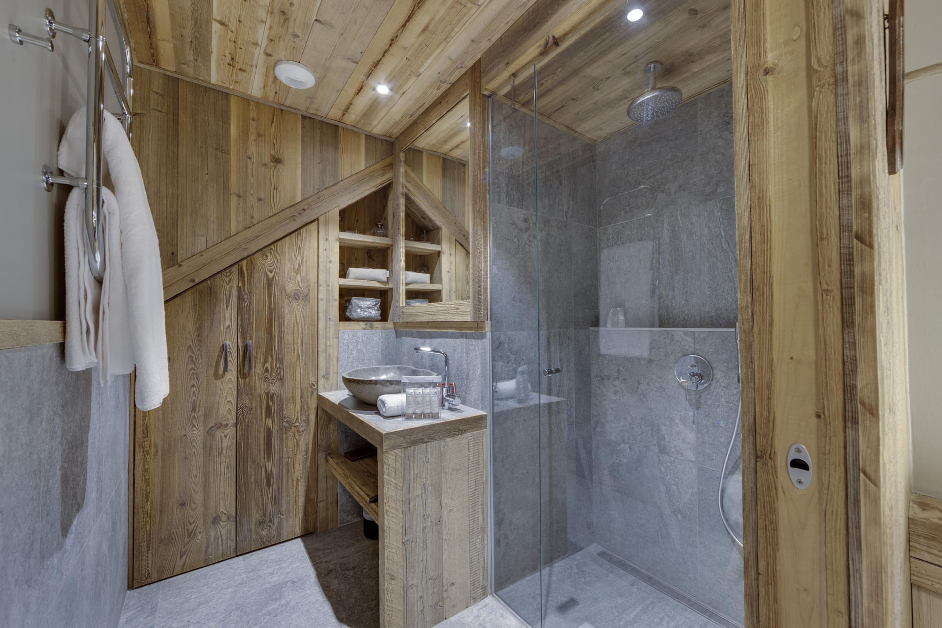 _lv_images__lot_0060510939_08_1446891