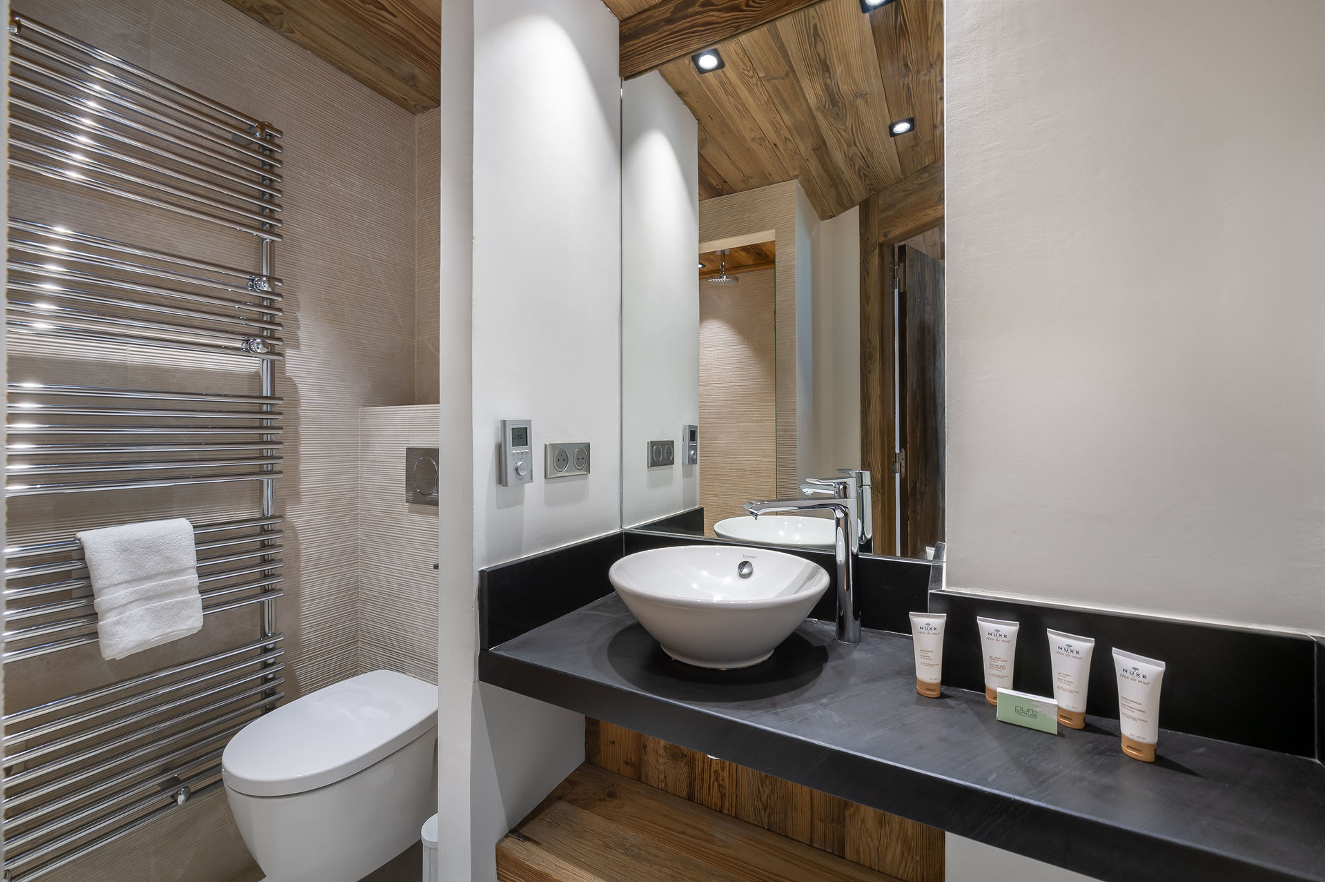 _lv_images__lot_0060510954_10_1446733