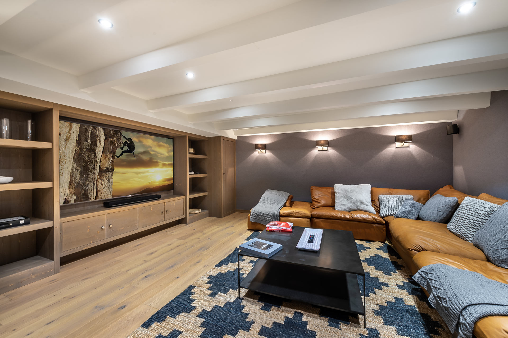 _lv_images__lot_0060510977_05_1448376