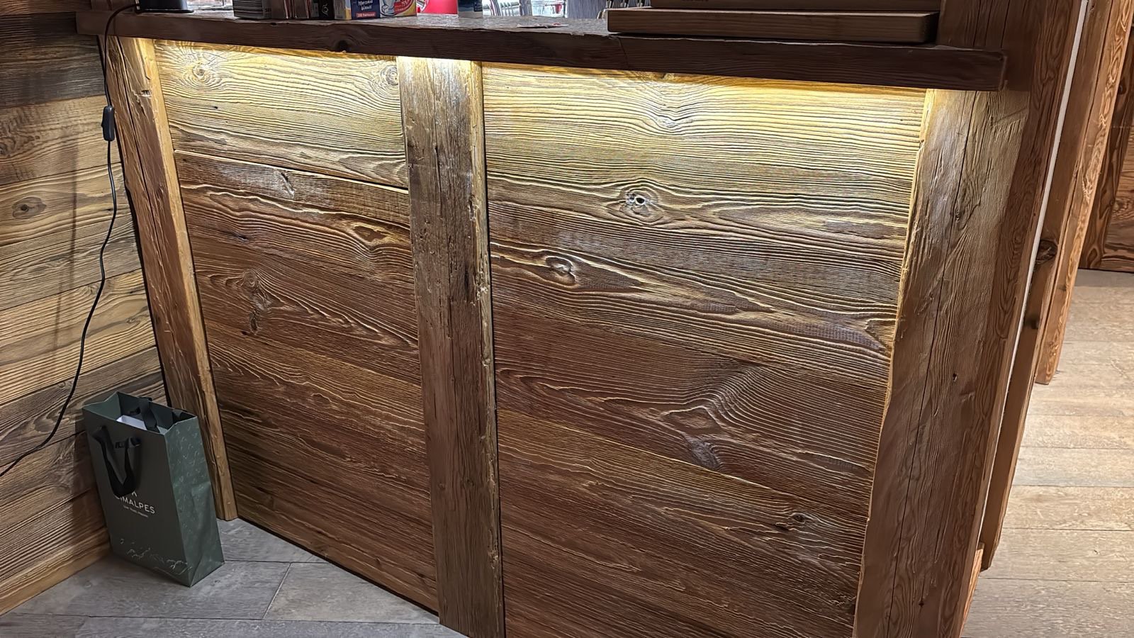 _lv_images__lot_0060511023_16_1445931