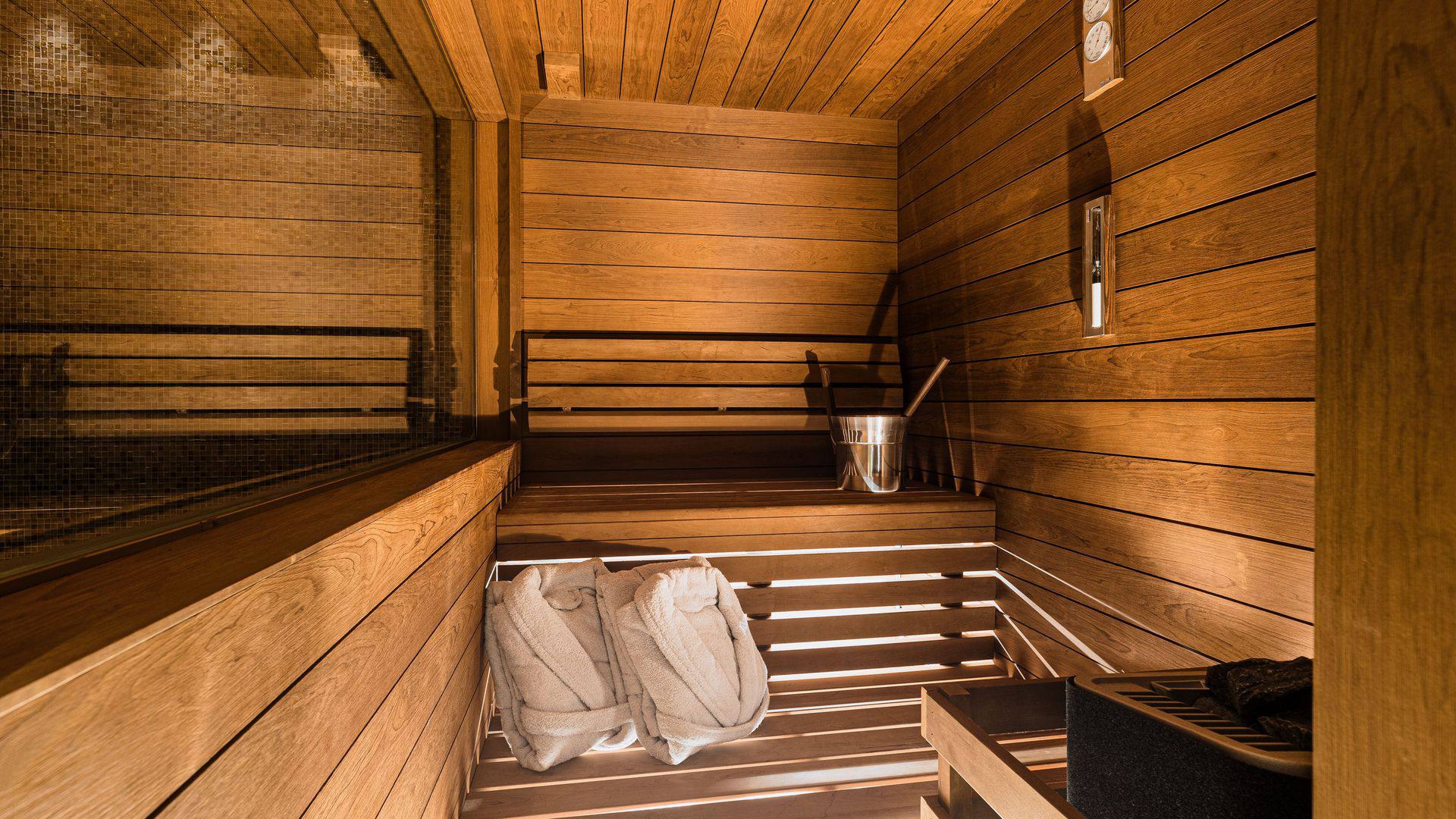 _lv_images__lot_0060511318_11_1448246