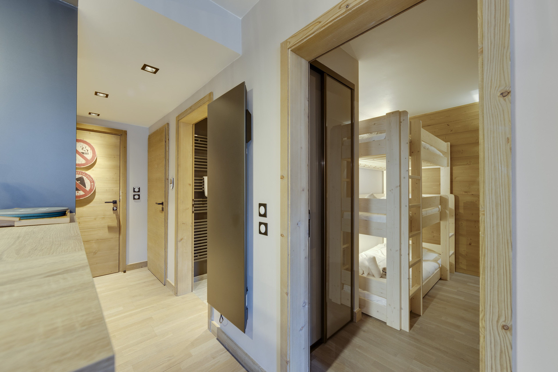 _lv_images__lot_0060511344_08_1447420