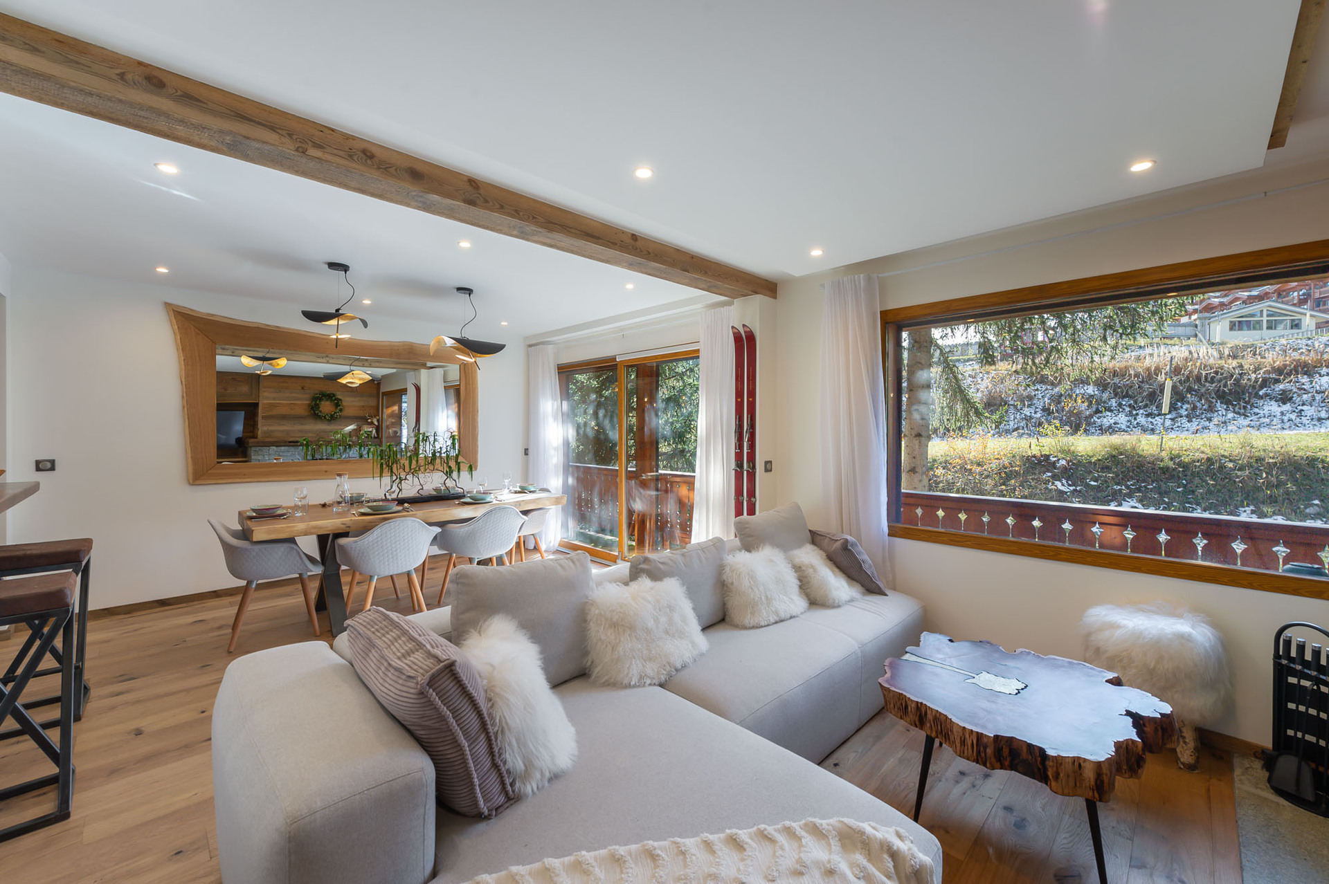 _lv_images__lot_0060511369_01_1448927