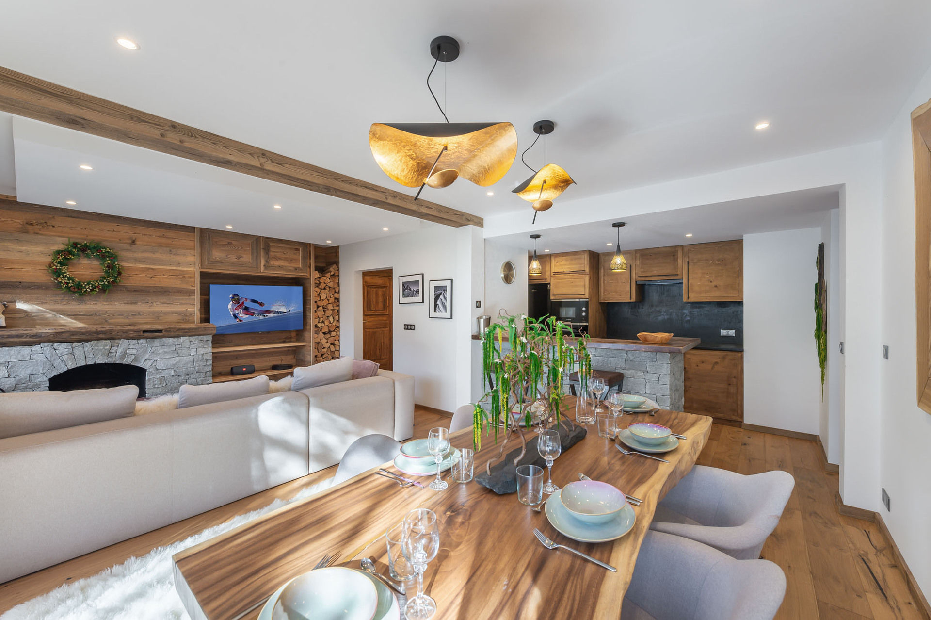 _lv_images__lot_0060511369_02_1448928