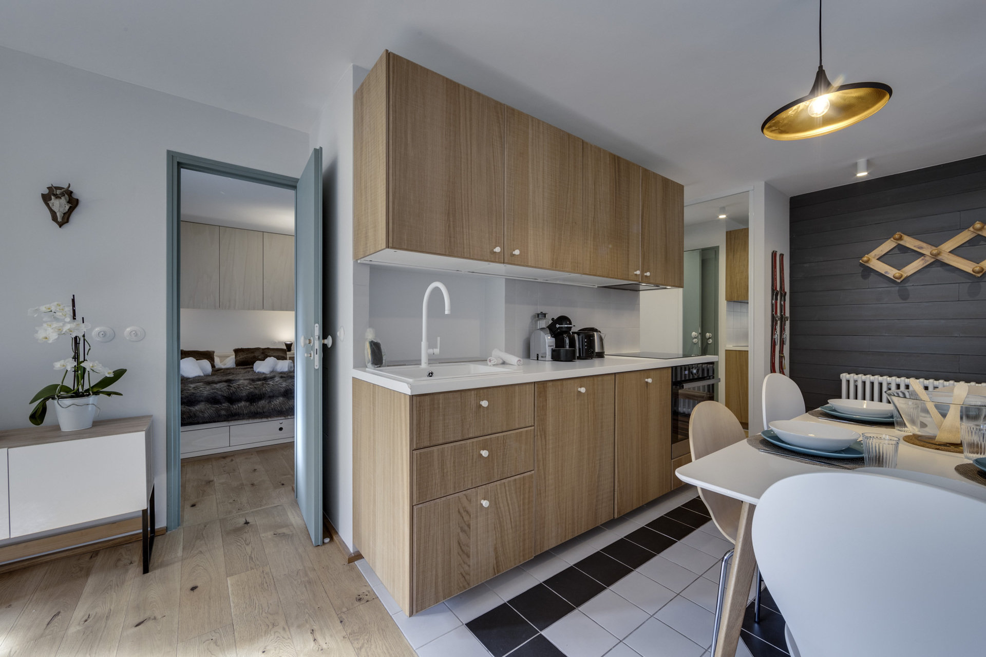 _lv_images__lot_0074061389_02_1446928