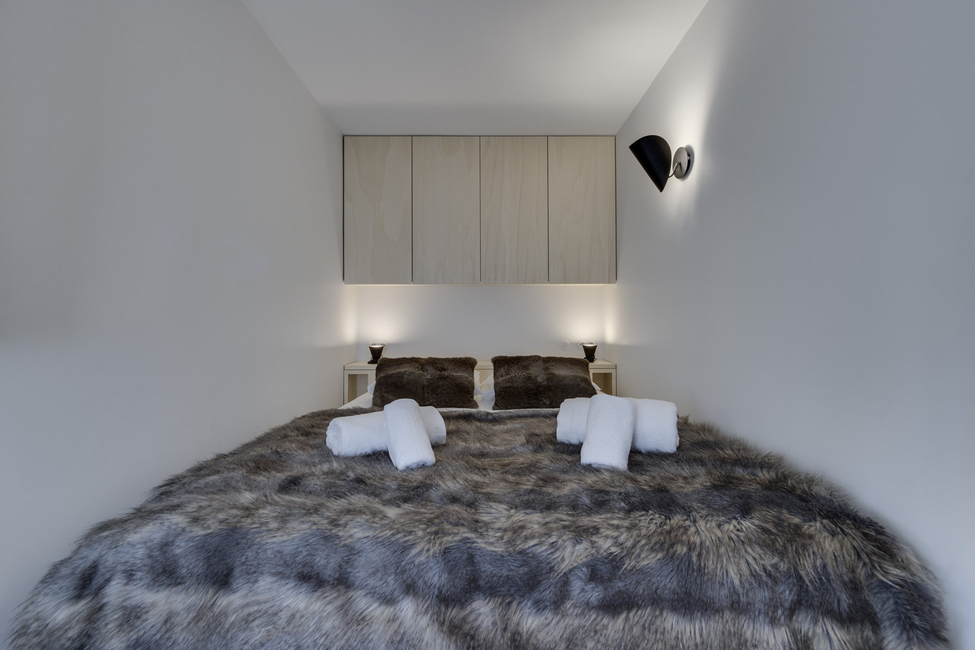 _lv_images__lot_0074061389_05_1446931